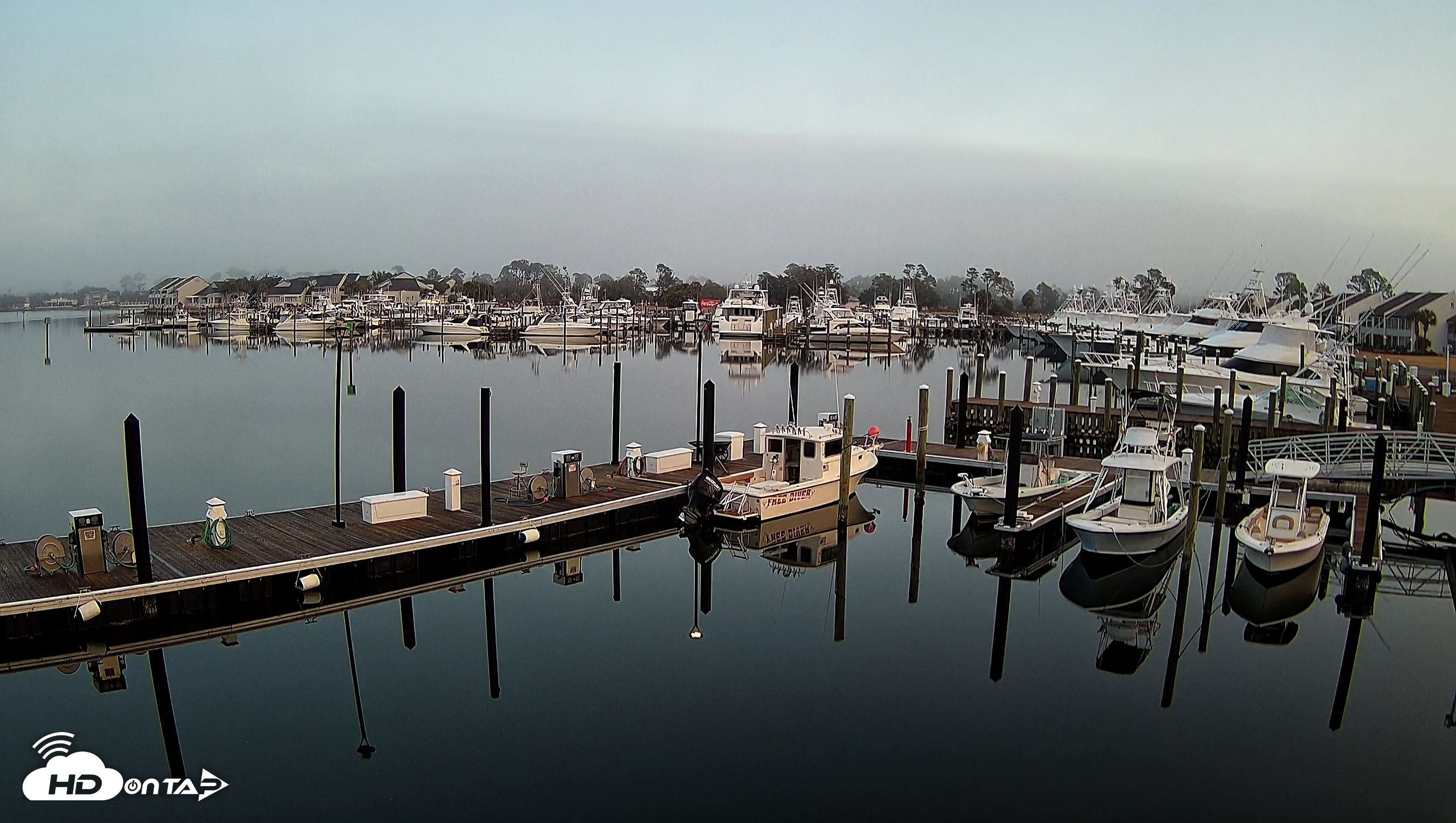 Snapshot of Point South Bay Point Marina Live Webcam taken Feb 4, 2025, 7:06am CST