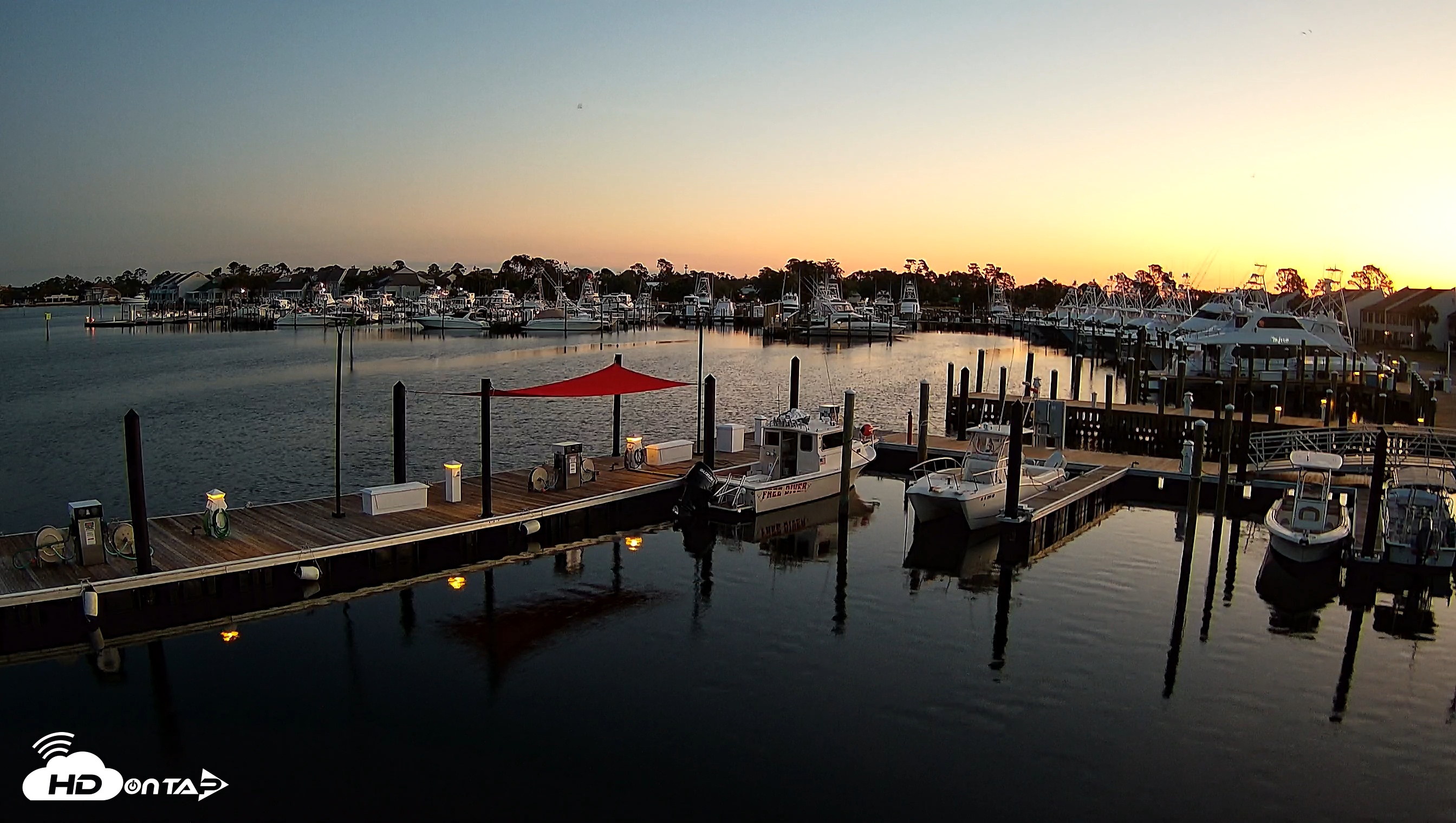 Snapshot of Point South Bay Point Marina Live Webcam taken May 5, 2025, 5:40am CDT