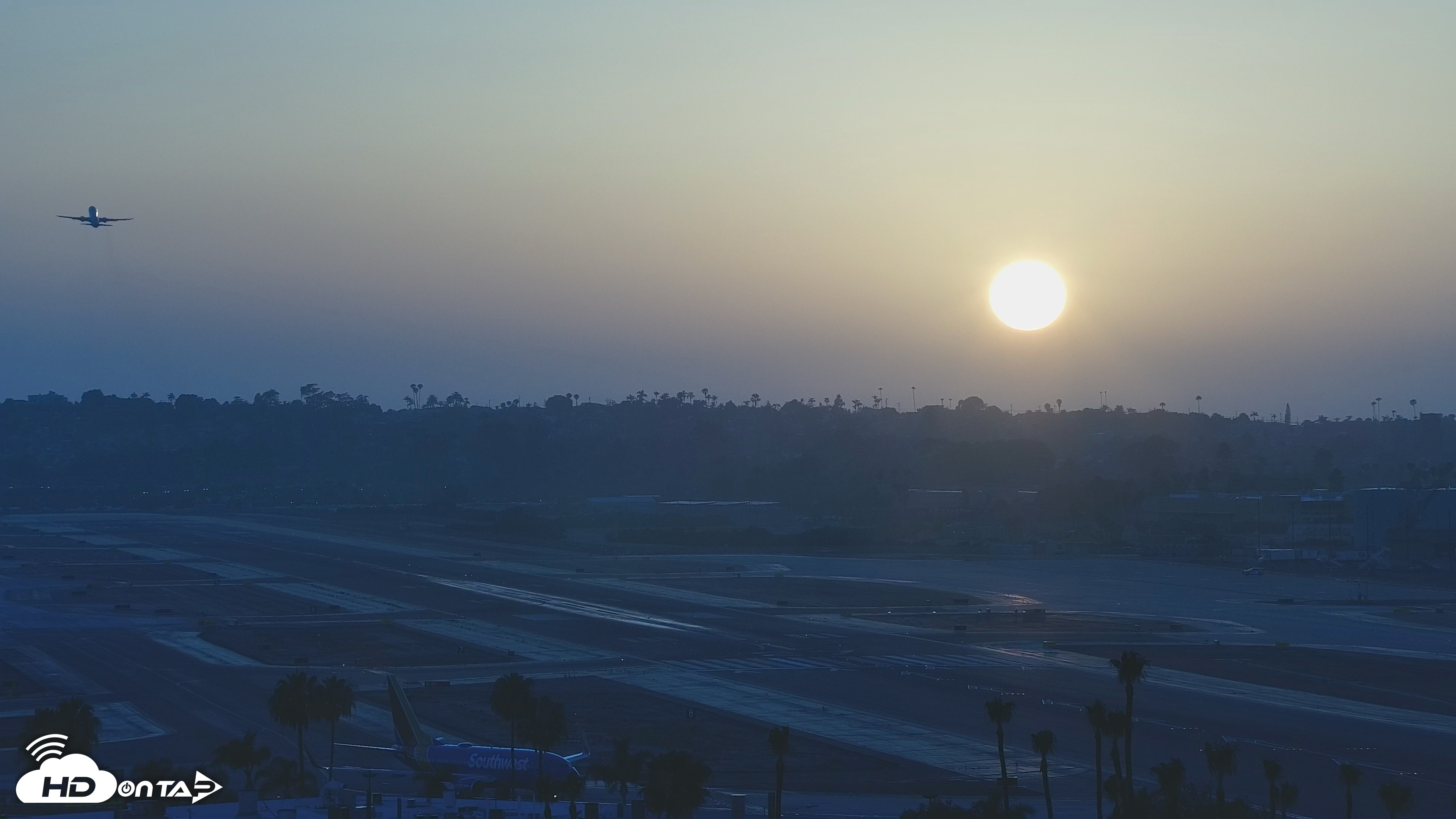 Snapshot of SD Lindbergh Airport & Bay Live Webcam taken May 31, 2026, 7:44pm PDT
