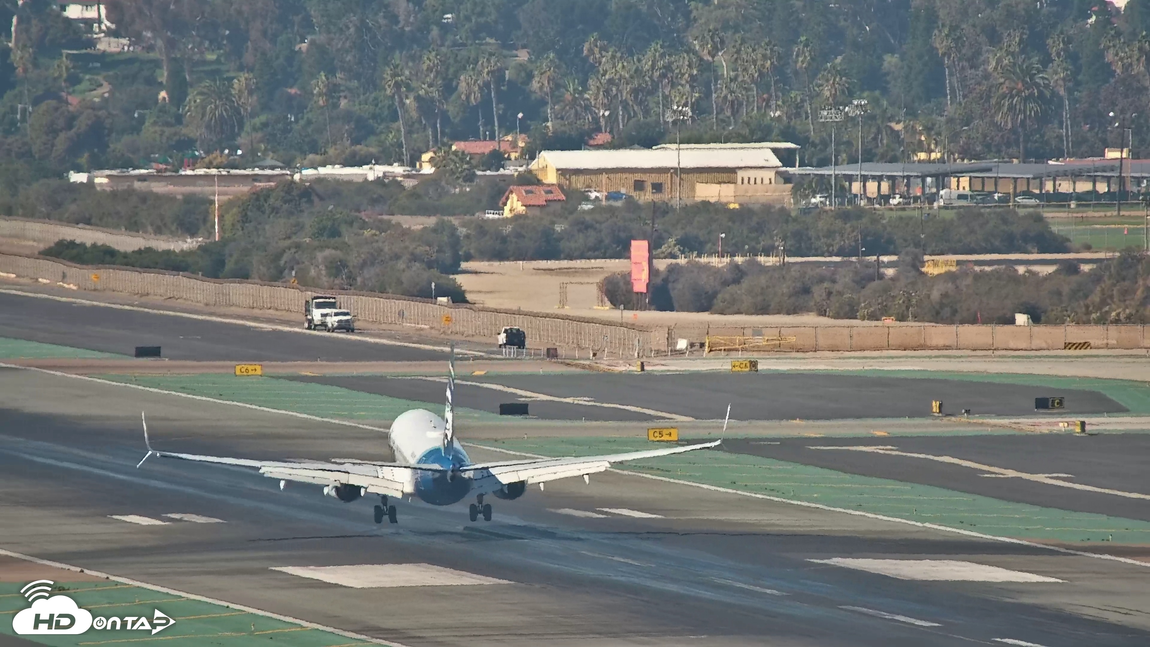 Snapshot of SD Lindbergh Airport & Bay Live Webcam taken Nov 10, 2025, 11:09am PST