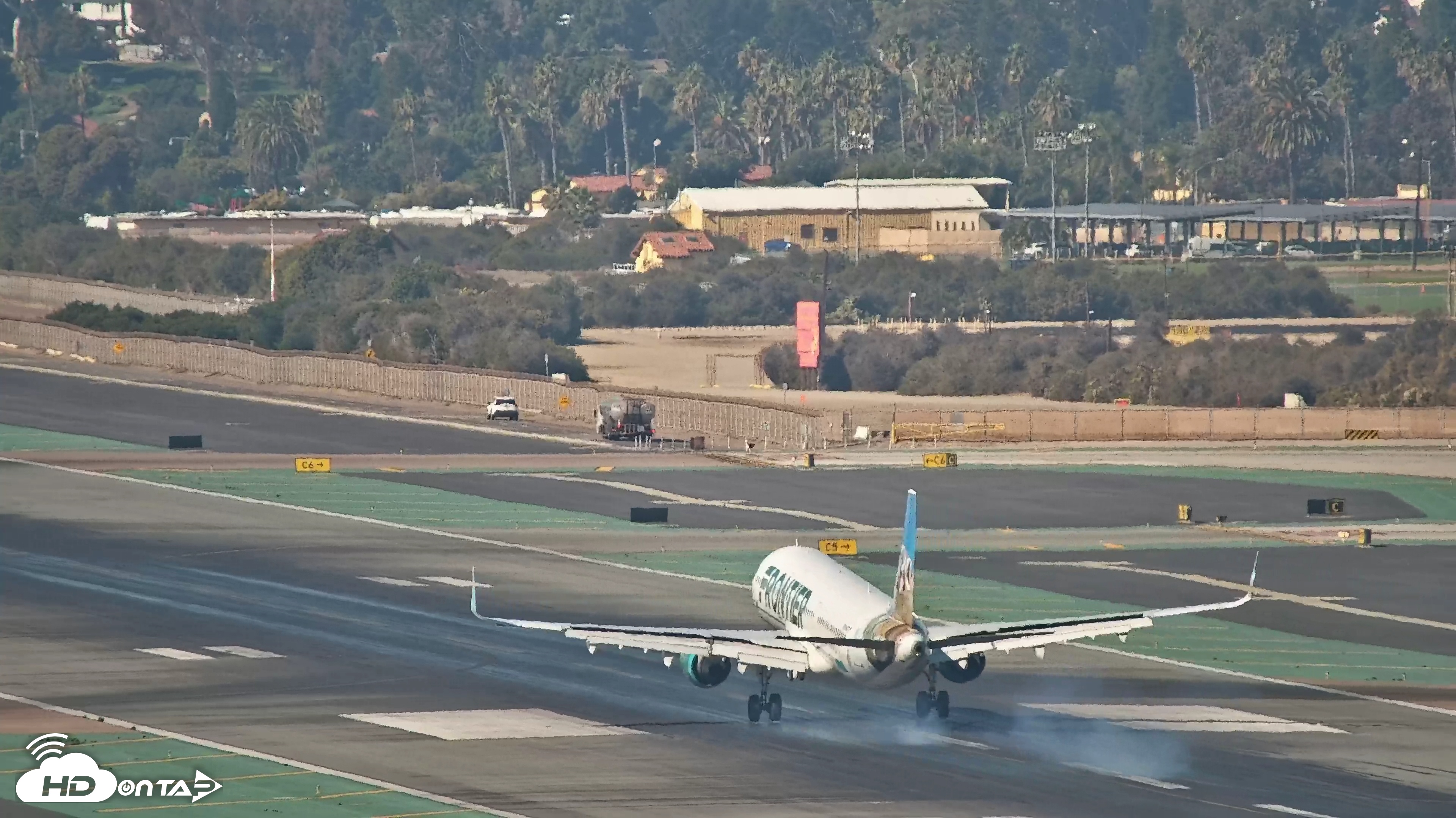 Snapshot of SD Lindbergh Airport & Bay Live Webcam taken Nov 10, 2025, 10:55am PST