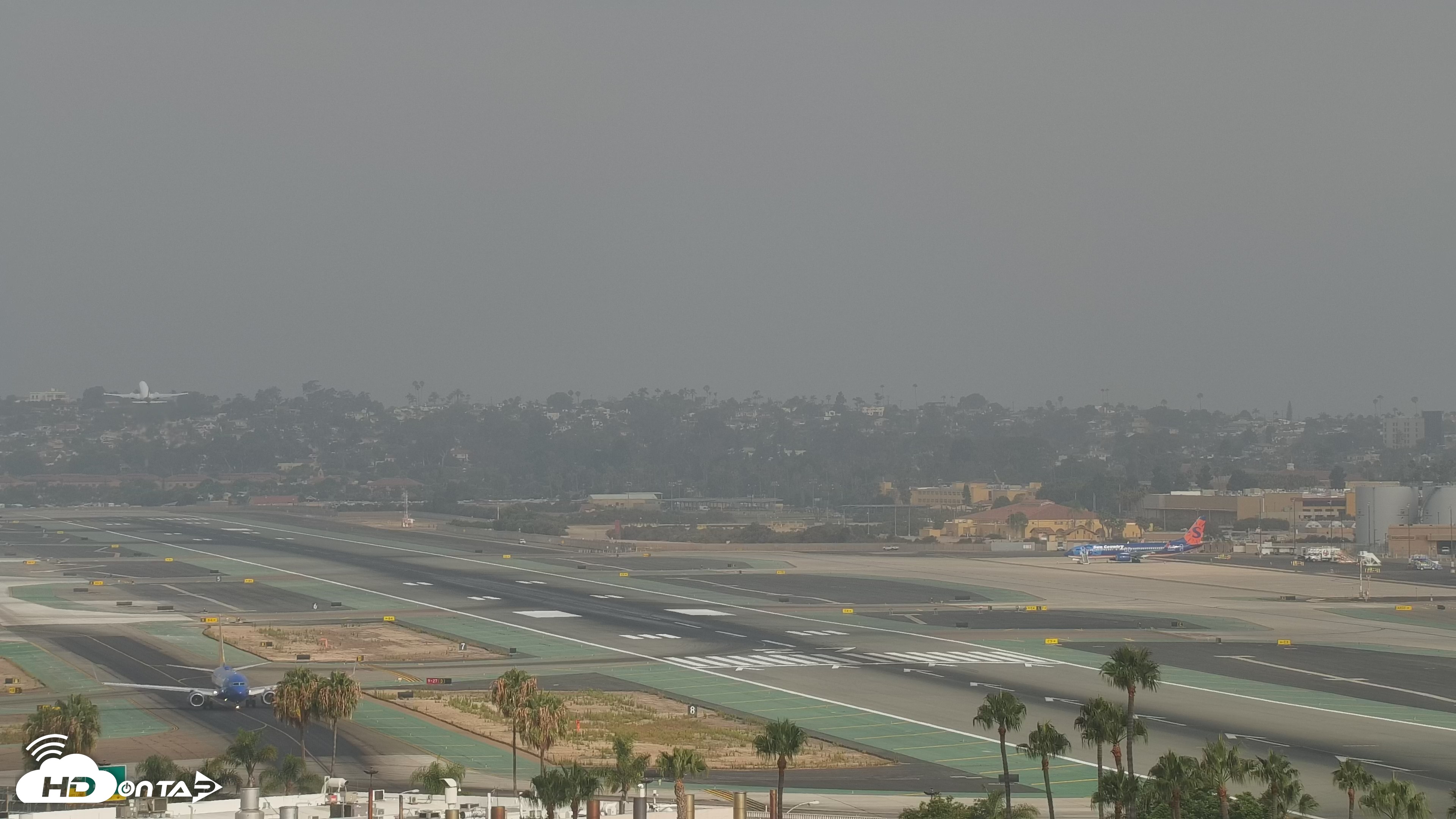 Snapshot of SD Lindbergh Airport & Bay Live Webcam taken Jul 25, 2026, 8:40am PDT