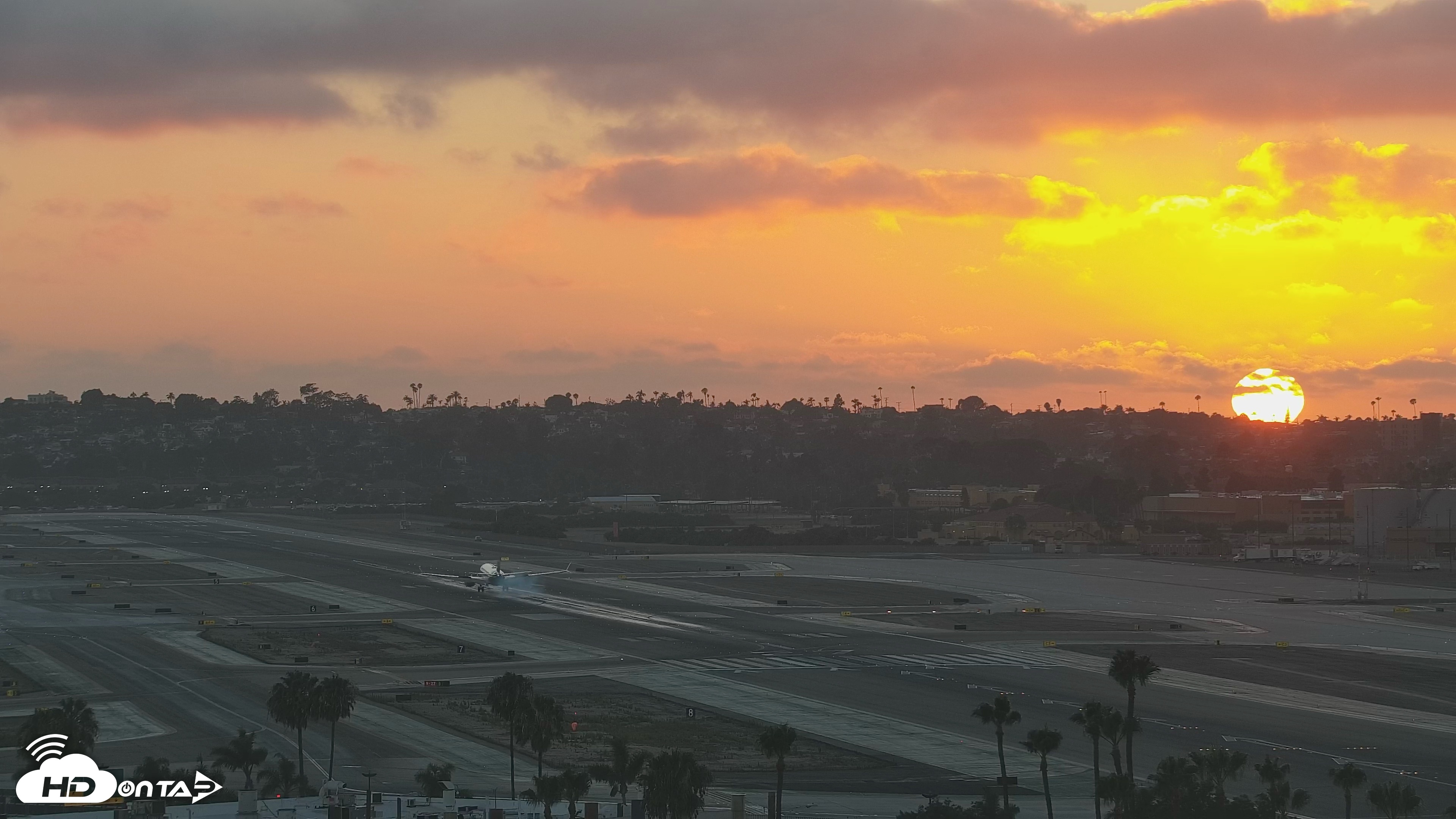Snapshot of SD Lindbergh Airport & Bay Live Webcam taken Jul 2, 2026, 7:59pm PDT