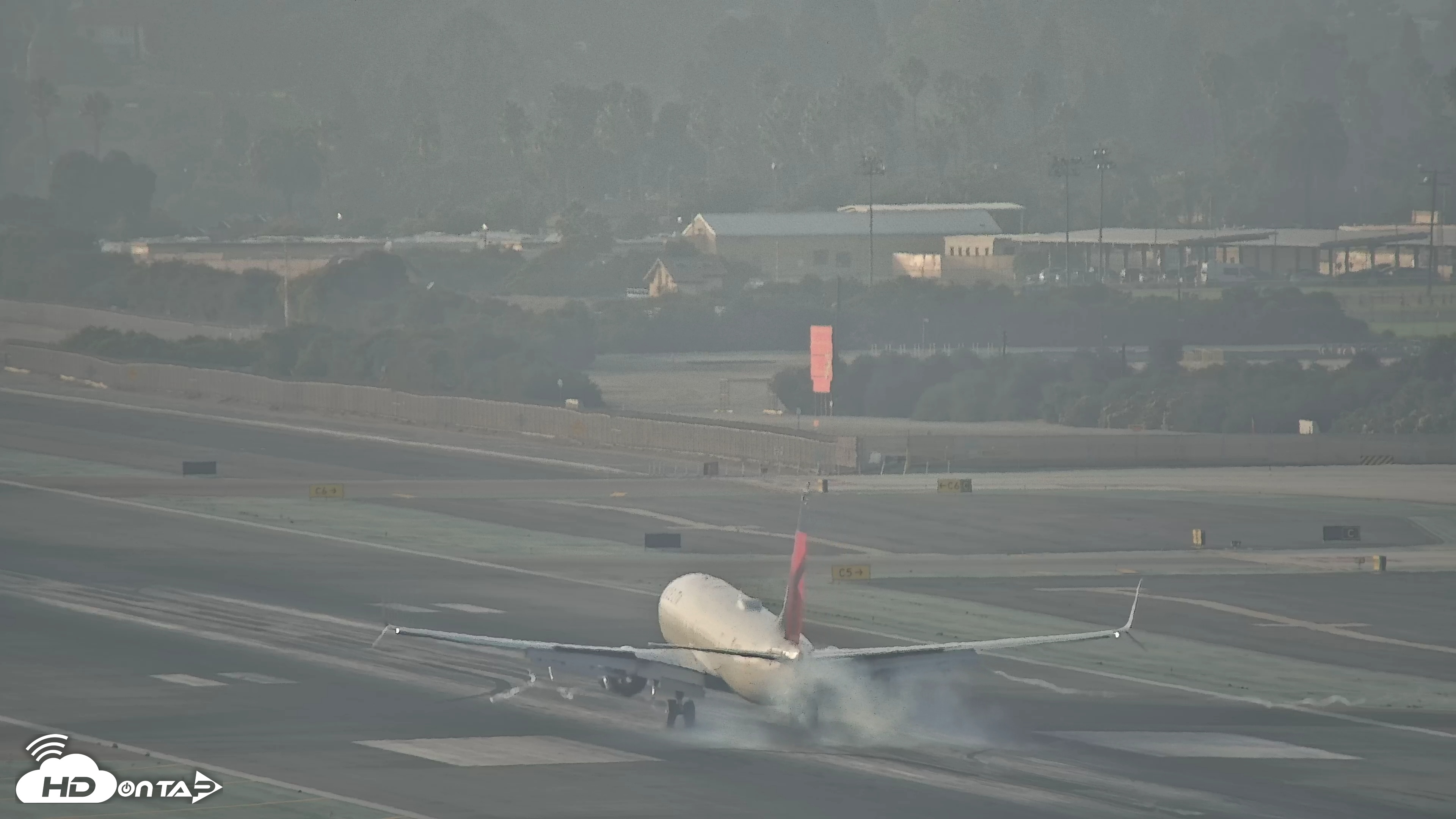 Snapshot of SD Lindbergh Airport & Bay Live Webcam taken Nov 10, 2025, 3:46pm PST