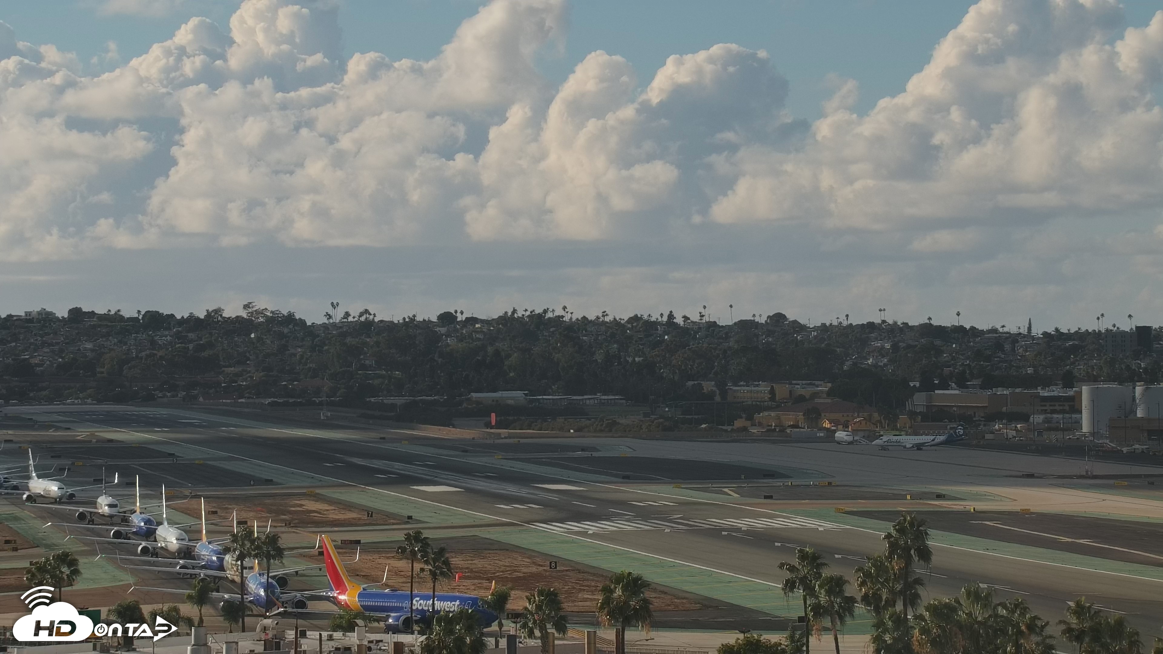 Snapshot of SD Lindbergh Airport & Bay Live Webcam taken Oct 22, 2026, 4:25pm PDT