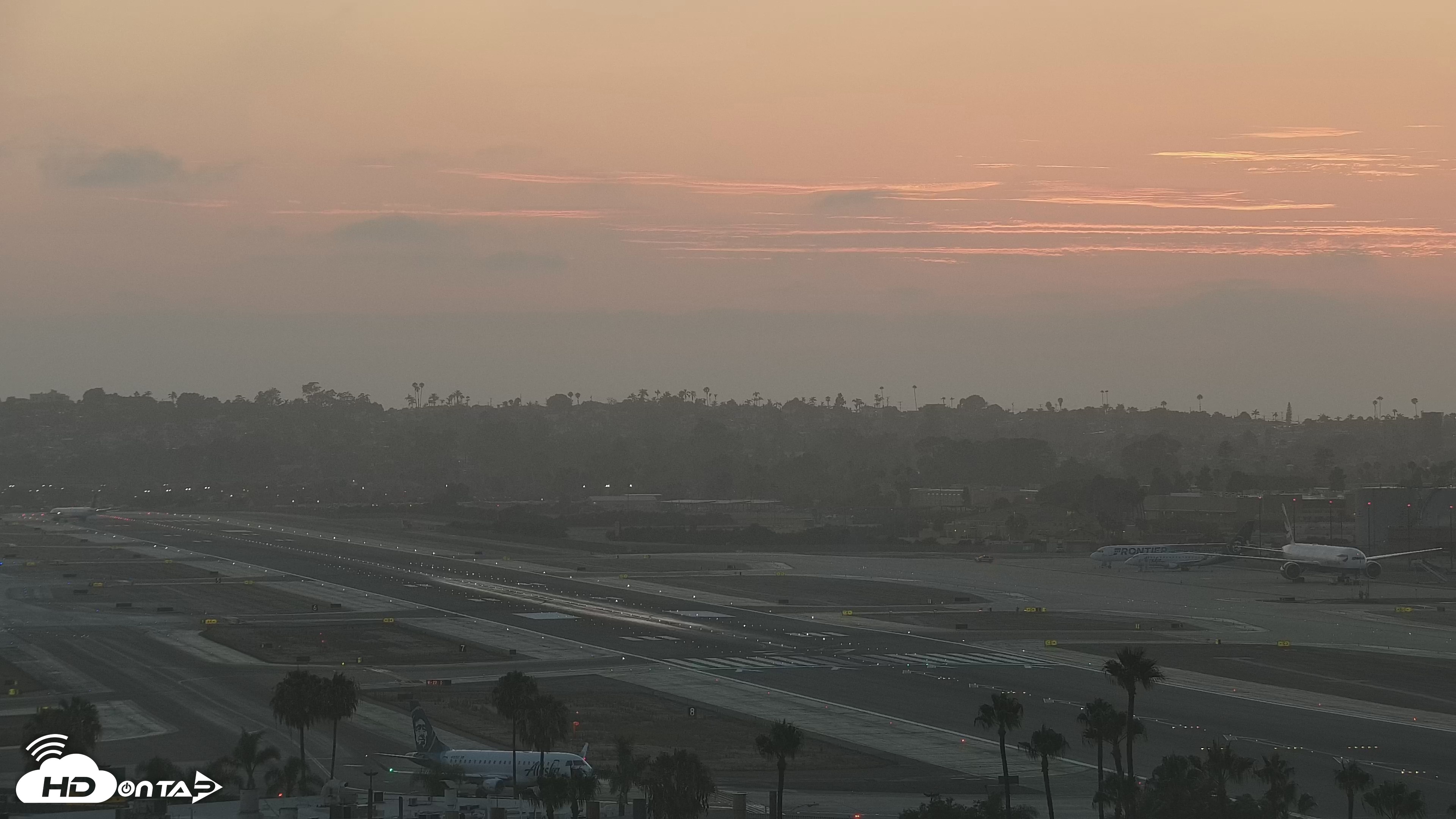 Snapshot of SD Lindbergh Airport & Bay Live Webcam taken Jul 17, 2026, 8:03pm PDT