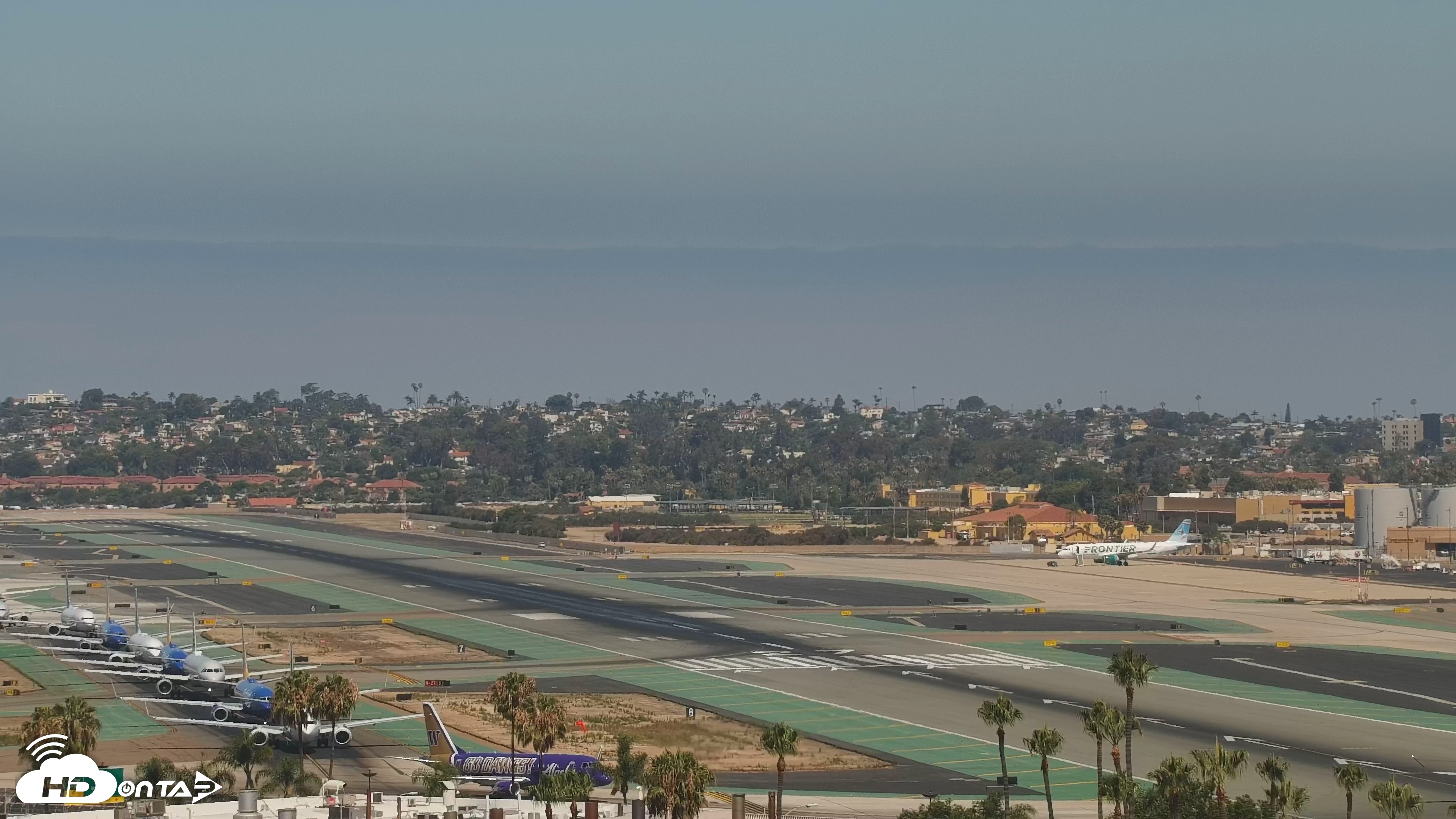 Snapshot of SD Lindbergh Airport & Bay Live Webcam taken Jun 26, 2026, 10:26am PDT