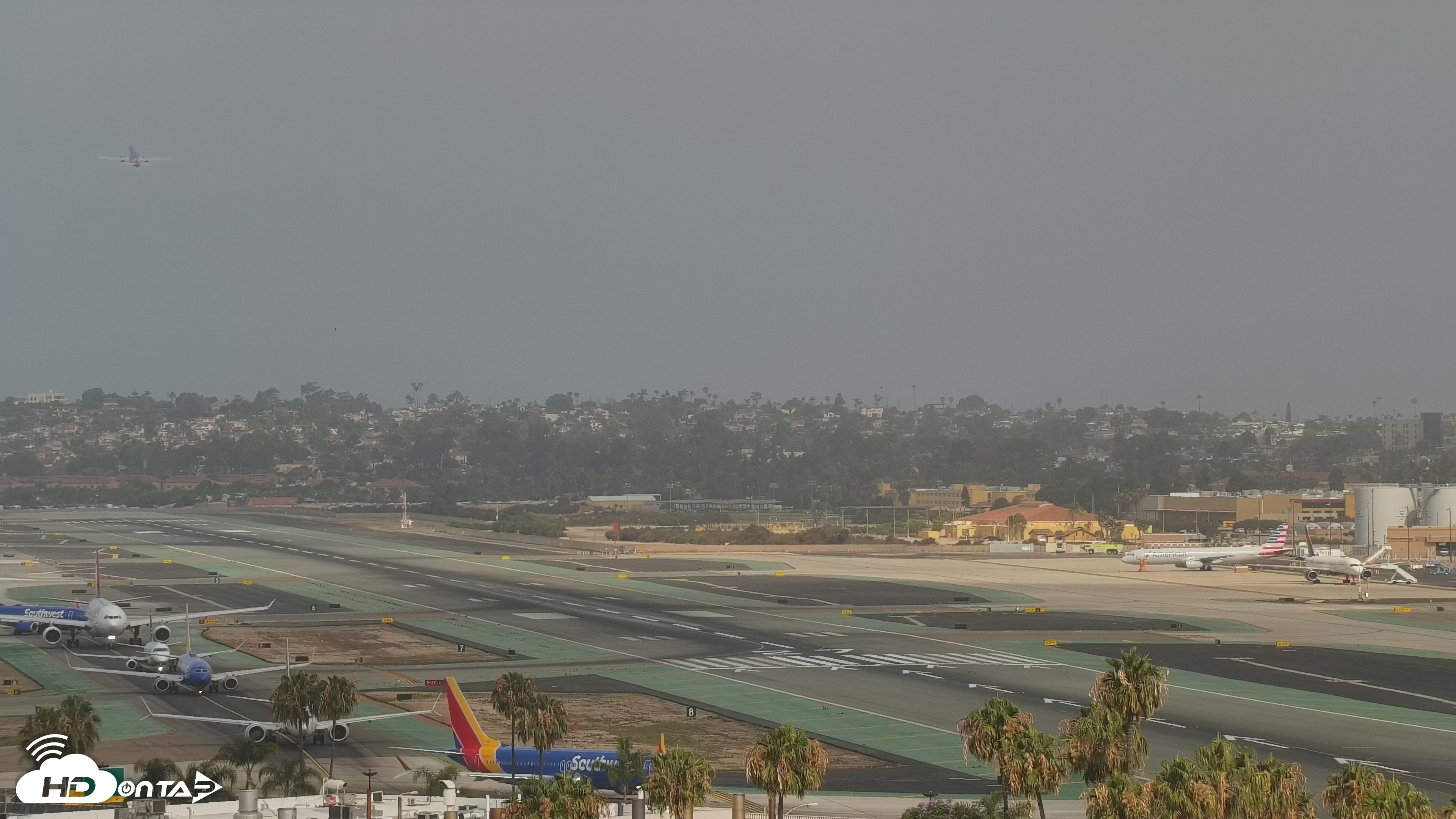 Snapshot of SD Lindbergh Airport & Bay Live Webcam taken May 18, 2026, 9:15am PDT