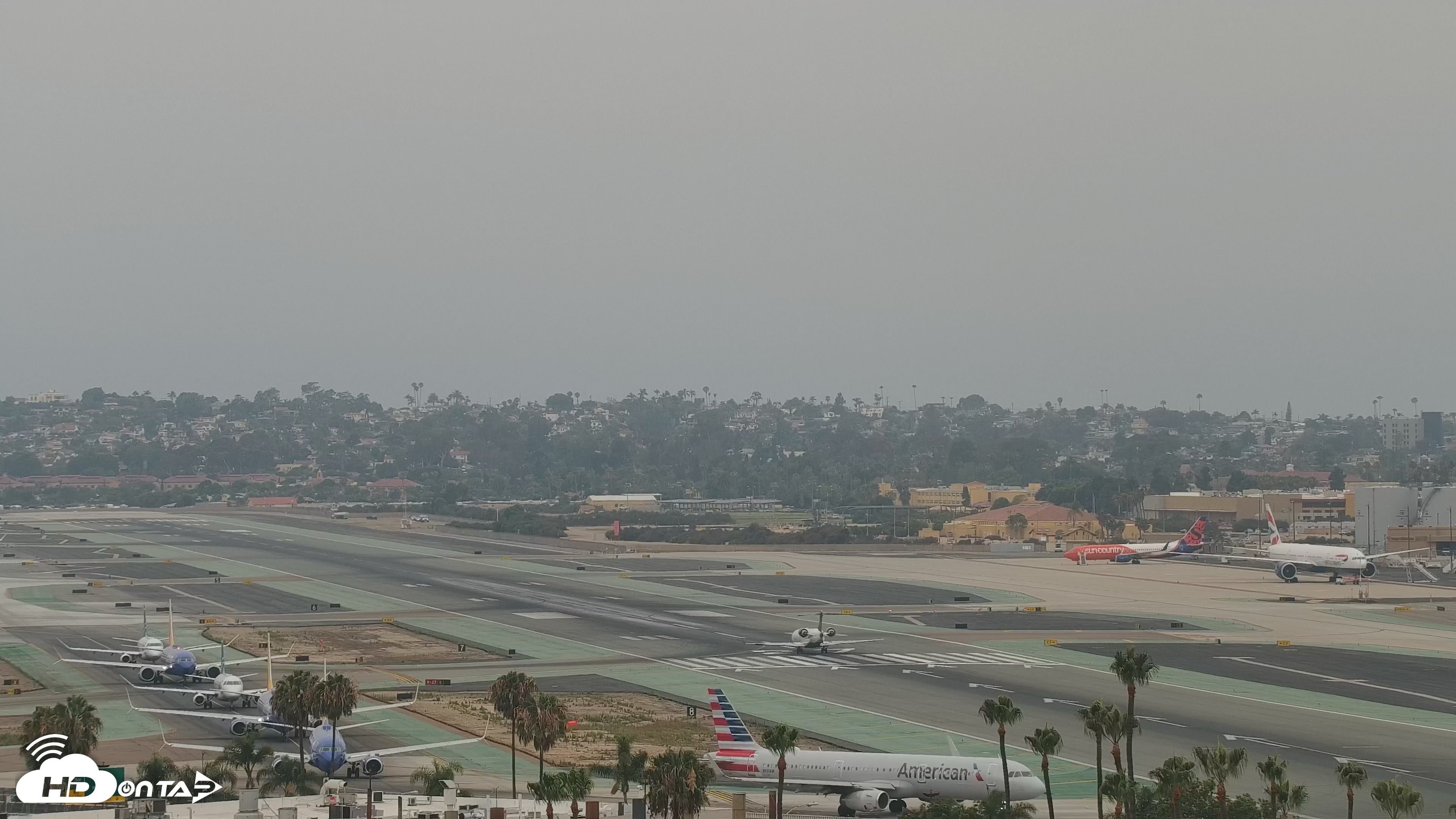 Snapshot of SD Lindbergh Airport & Bay Live Webcam taken Jun 23, 2026, 8:33am PDT