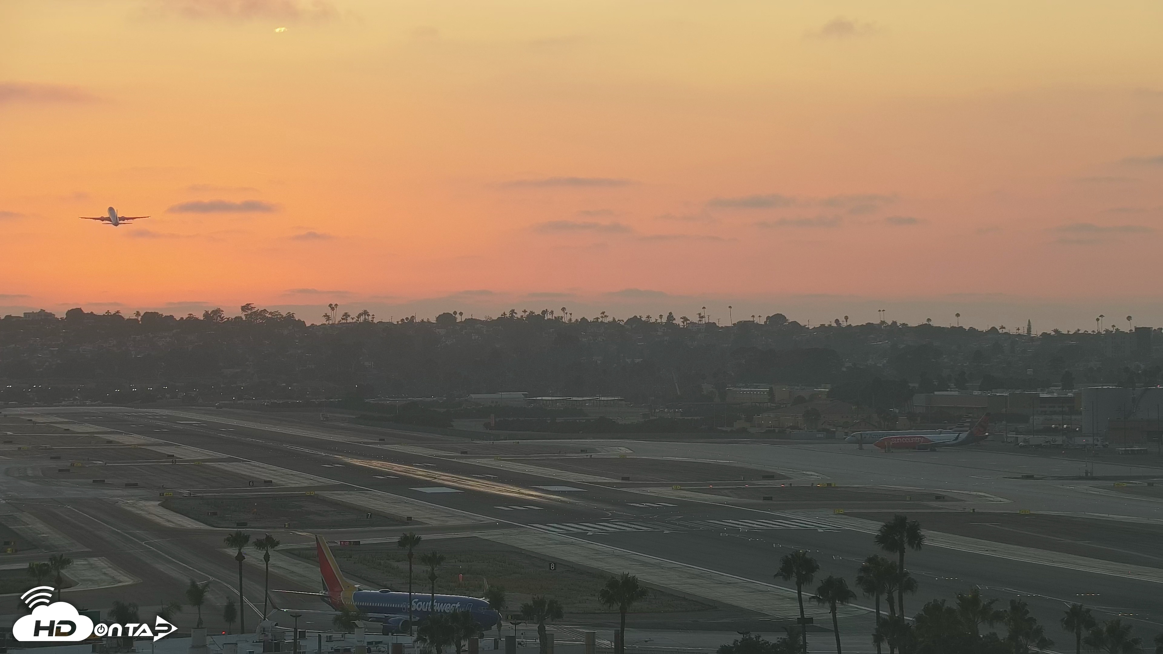 Snapshot of SD Lindbergh Airport & Bay Live Webcam taken Aug 7, 2026, 7:41pm PDT