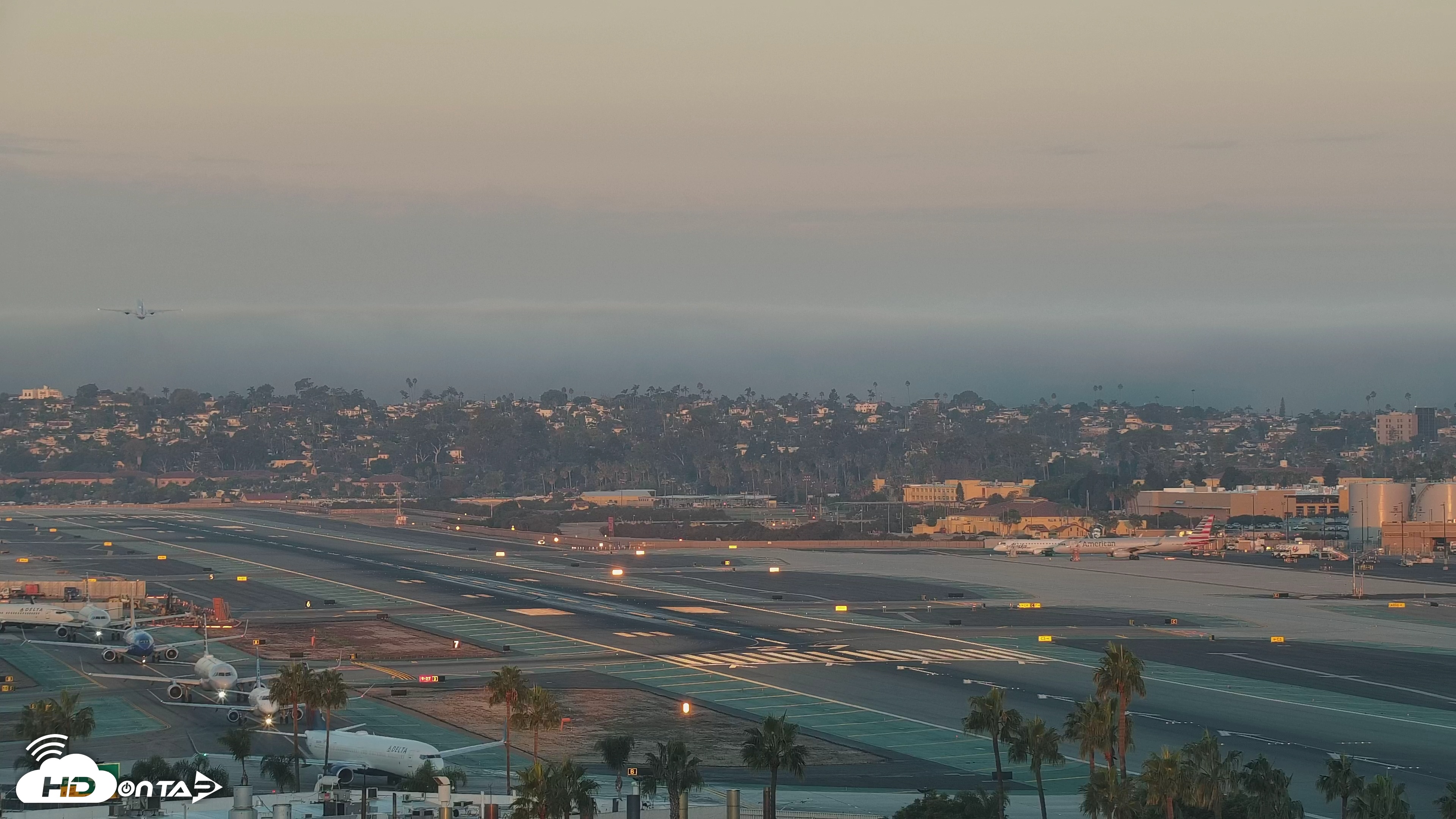 Snapshot of SD Lindbergh Airport & Bay Live Webcam taken Nov 13, 2025, 6:32am PST