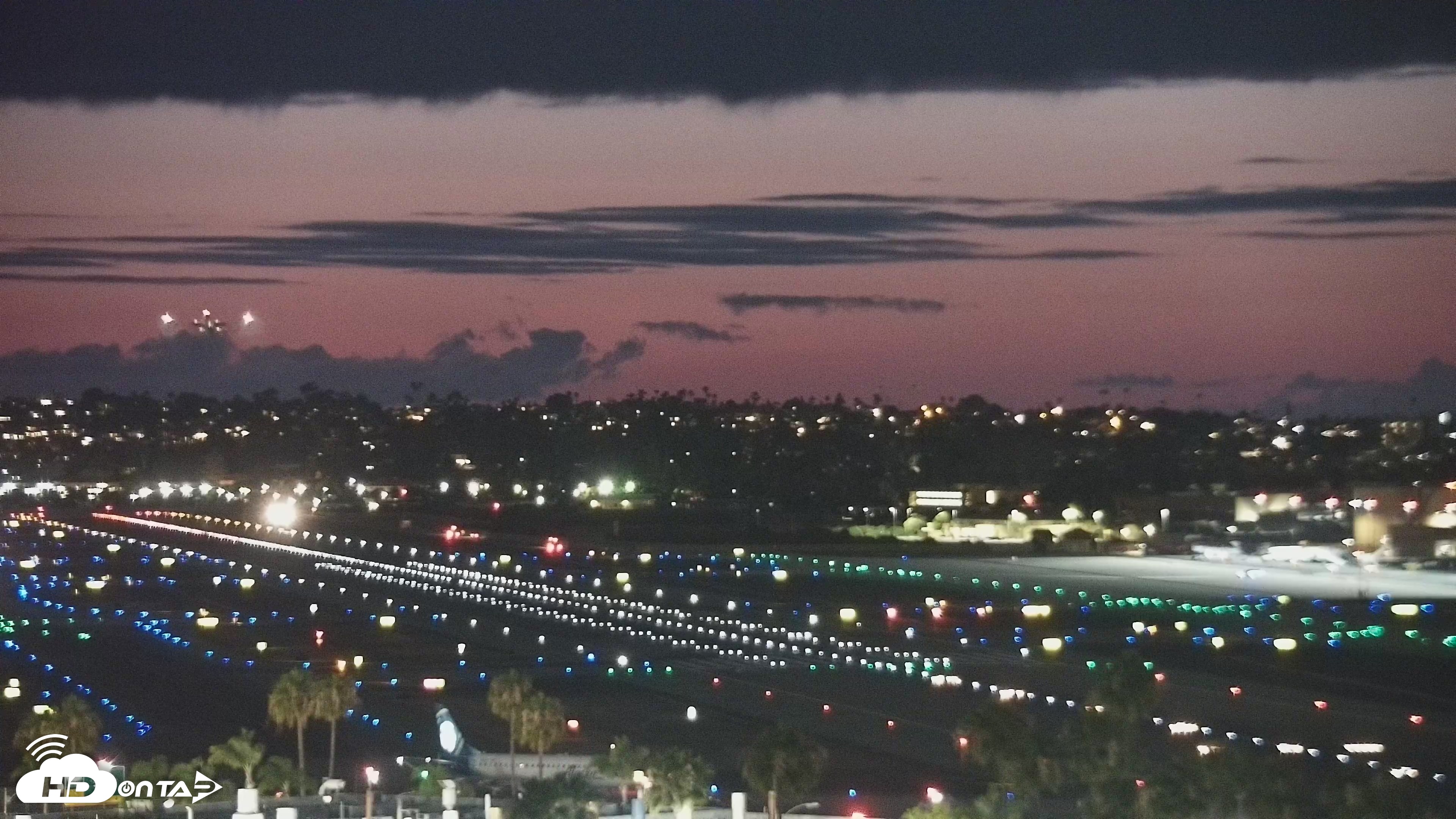 Snapshot of SD Lindbergh Airport & Bay Live Webcam taken Apr 26, 2026, 8:10pm PDT