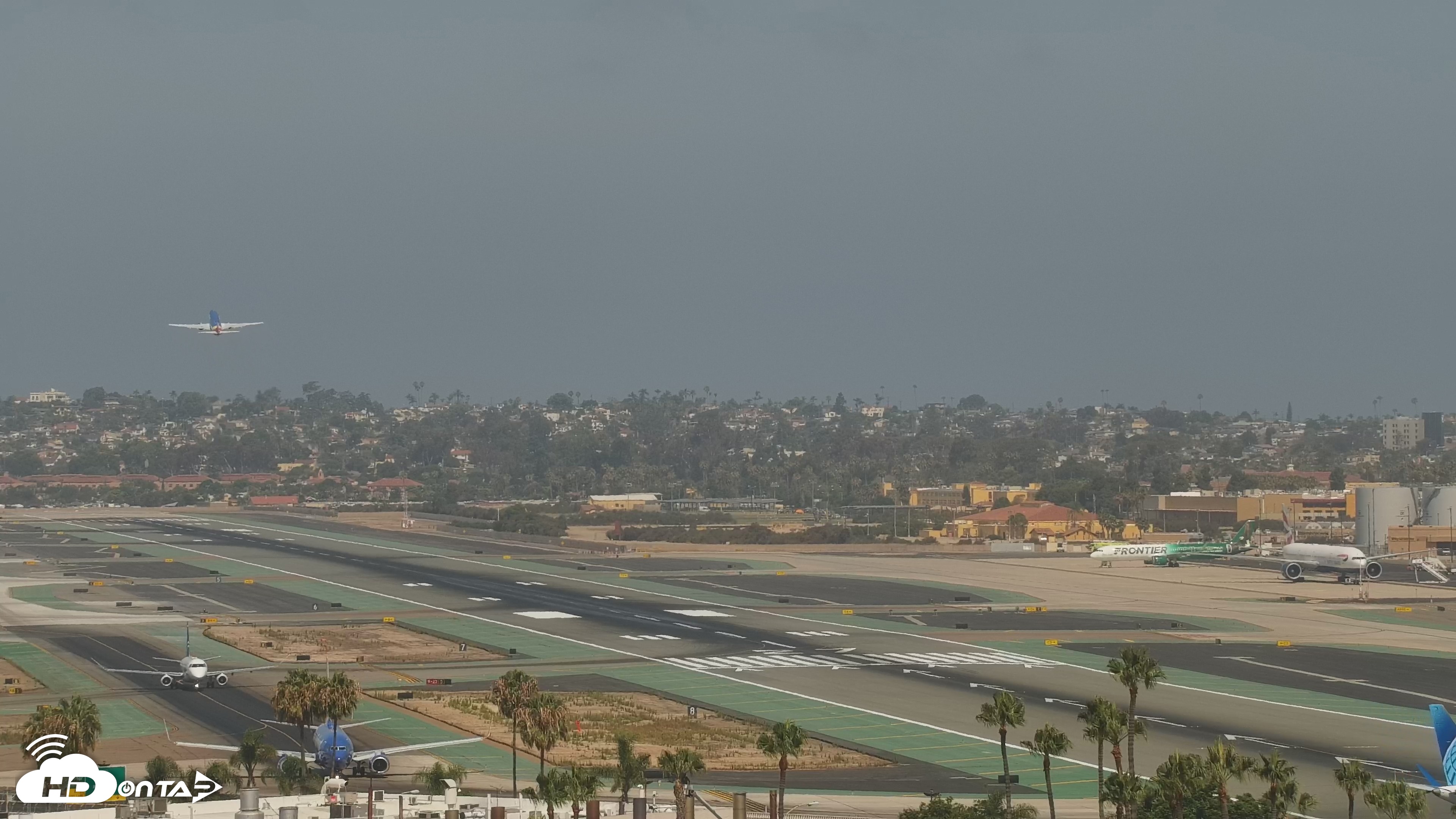 Snapshot of SD Lindbergh Airport & Bay Live Webcam taken Jul 18, 2026, 10:21am PDT