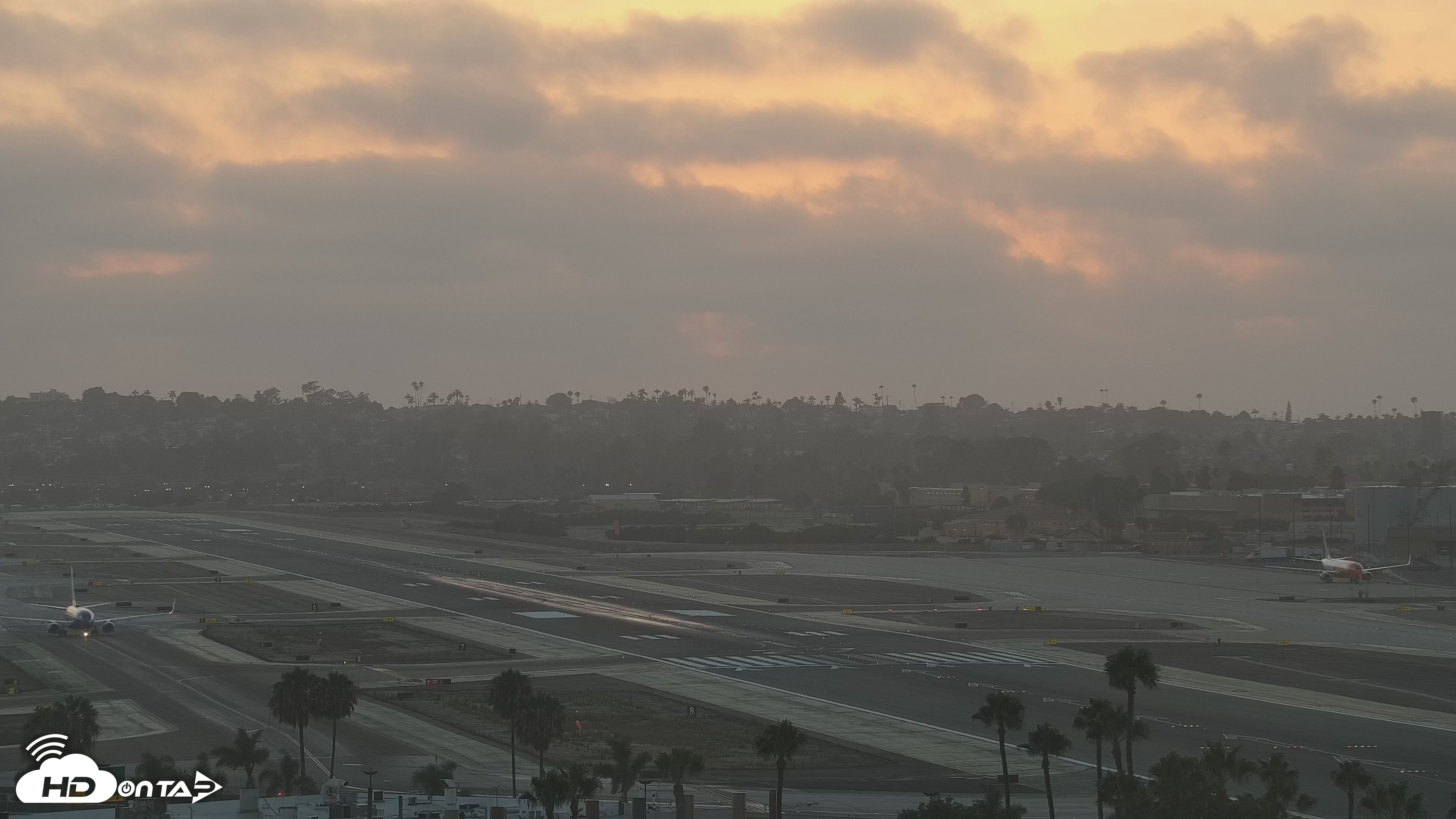 Snapshot of SD Lindbergh Airport & Bay Live Webcam taken Jul 23, 2026, 7:53pm PDT