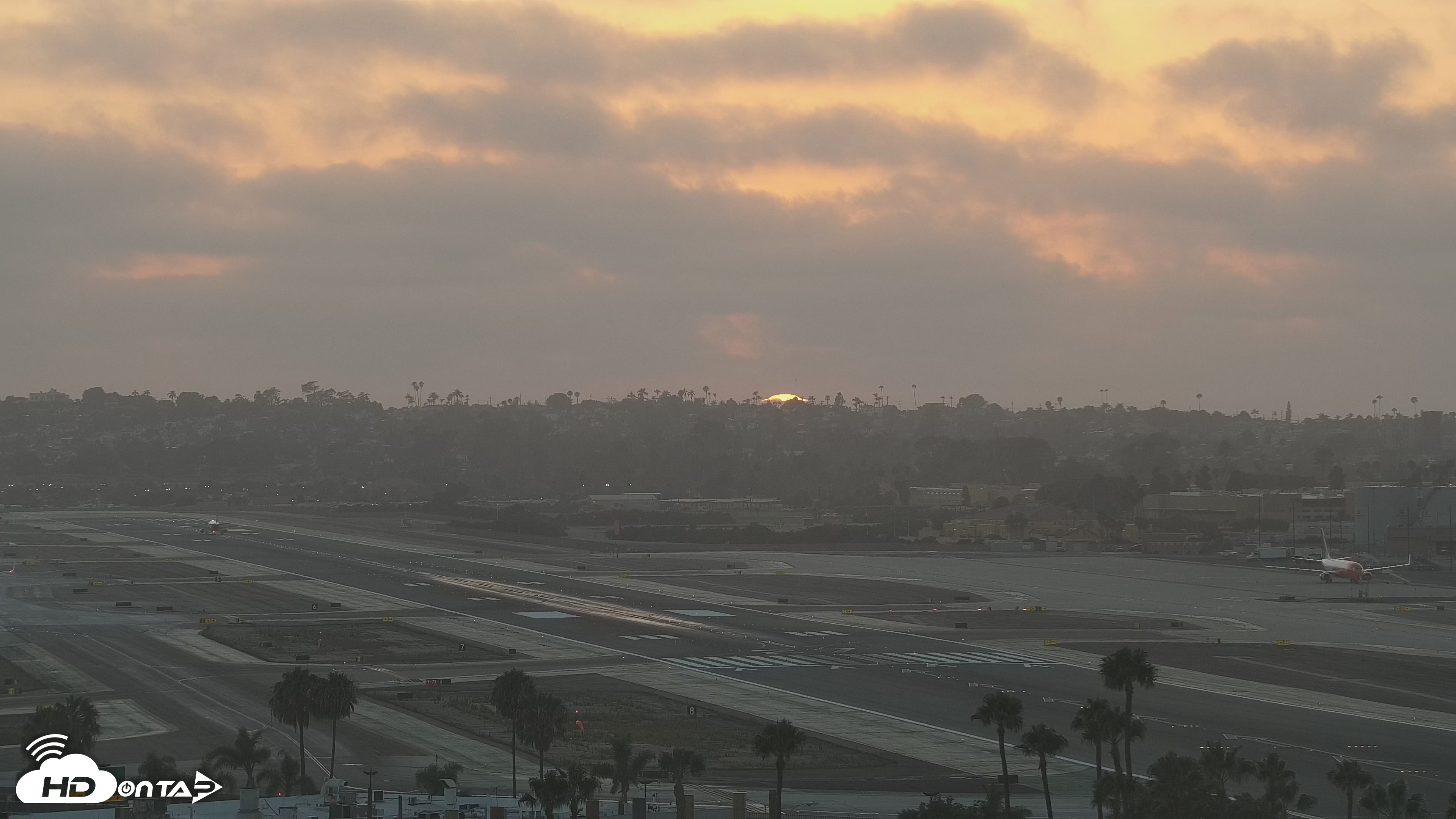 Snapshot of SD Lindbergh Airport & Bay Live Webcam taken Jul 23, 2026, 7:52pm PDT