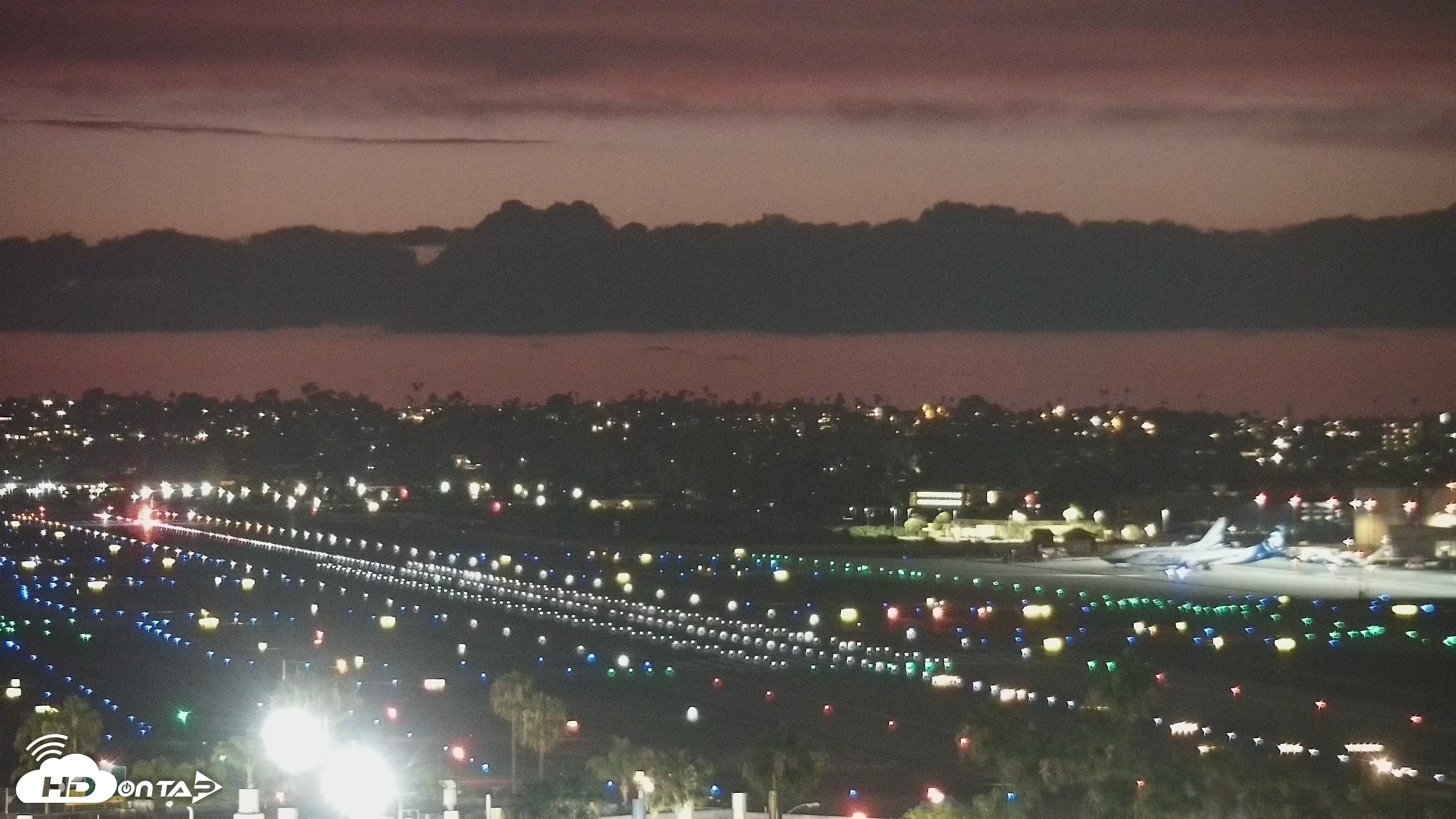Snapshot of SD Lindbergh Airport & Bay Live Webcam taken Apr 20, 2026, 8:11pm PDT