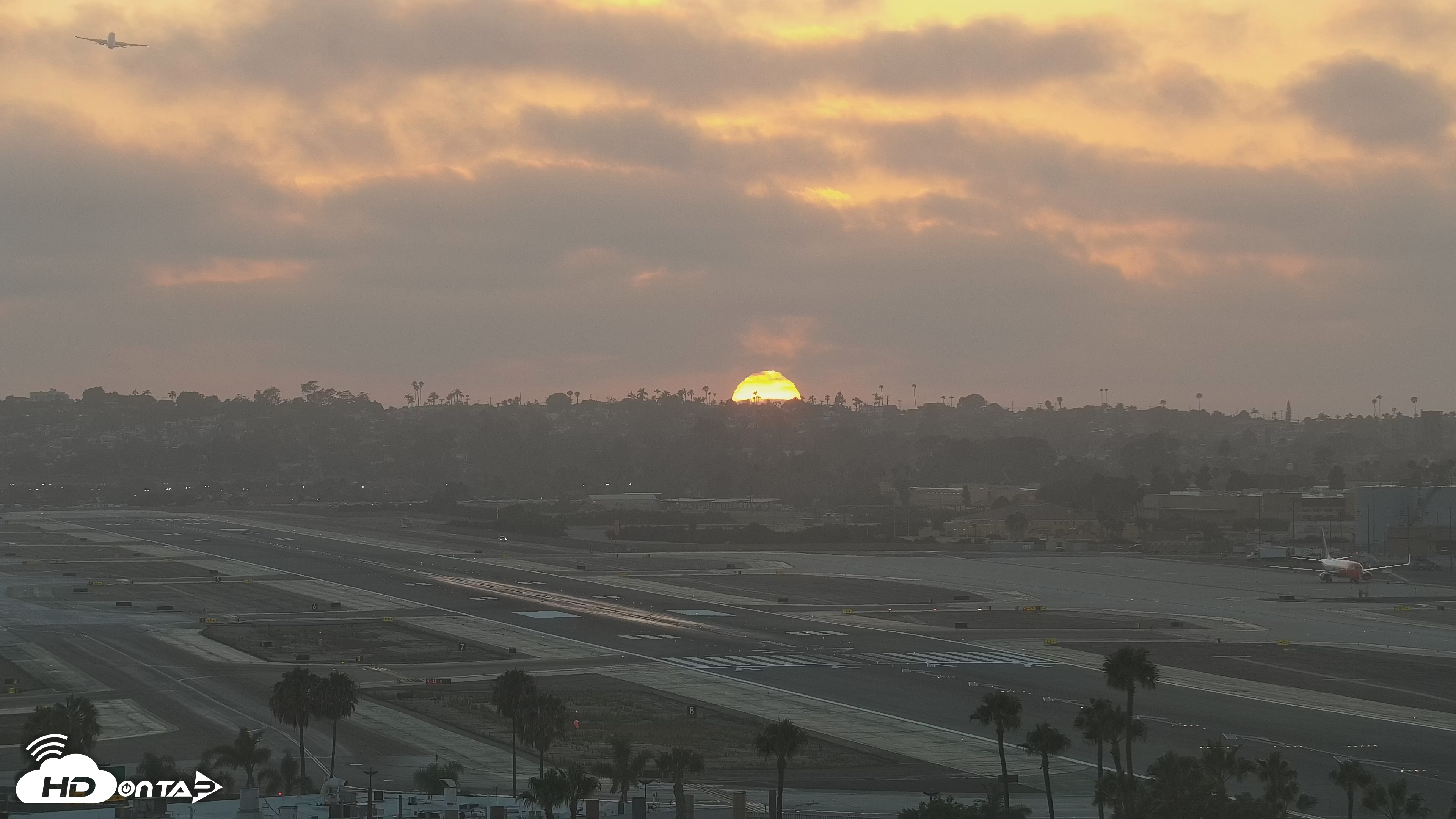 Snapshot of SD Lindbergh Airport & Bay Live Webcam taken Jul 23, 2026, 7:51pm PDT