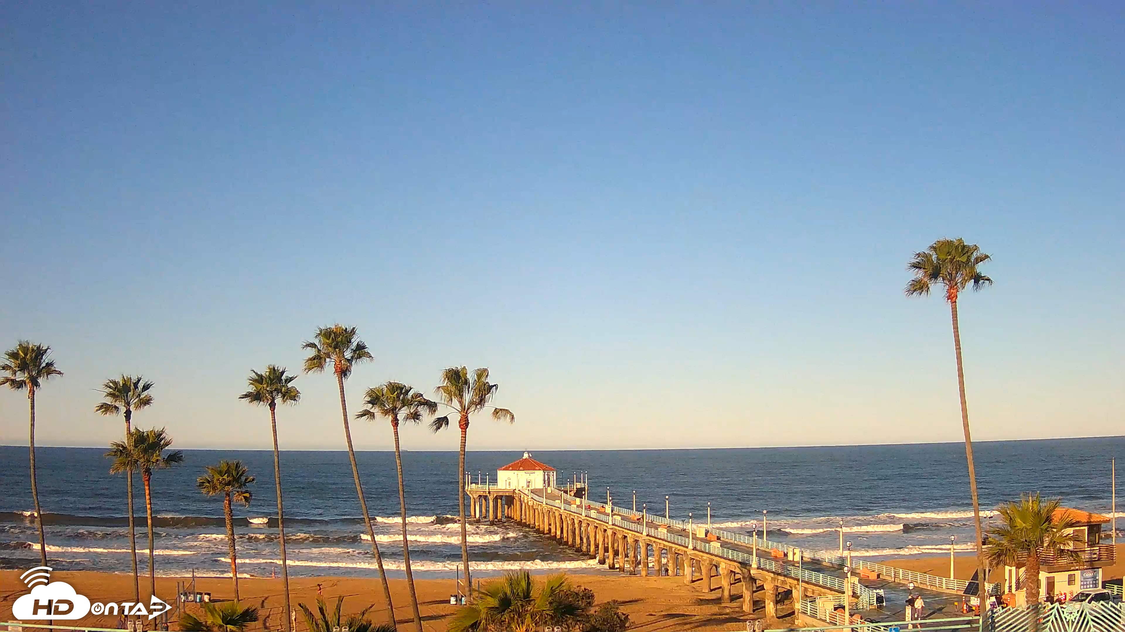 Snapshot of Manhattan Beach Pier Ultra HD Live Webcam taken Mar 7, 2025, 7:21am PST
