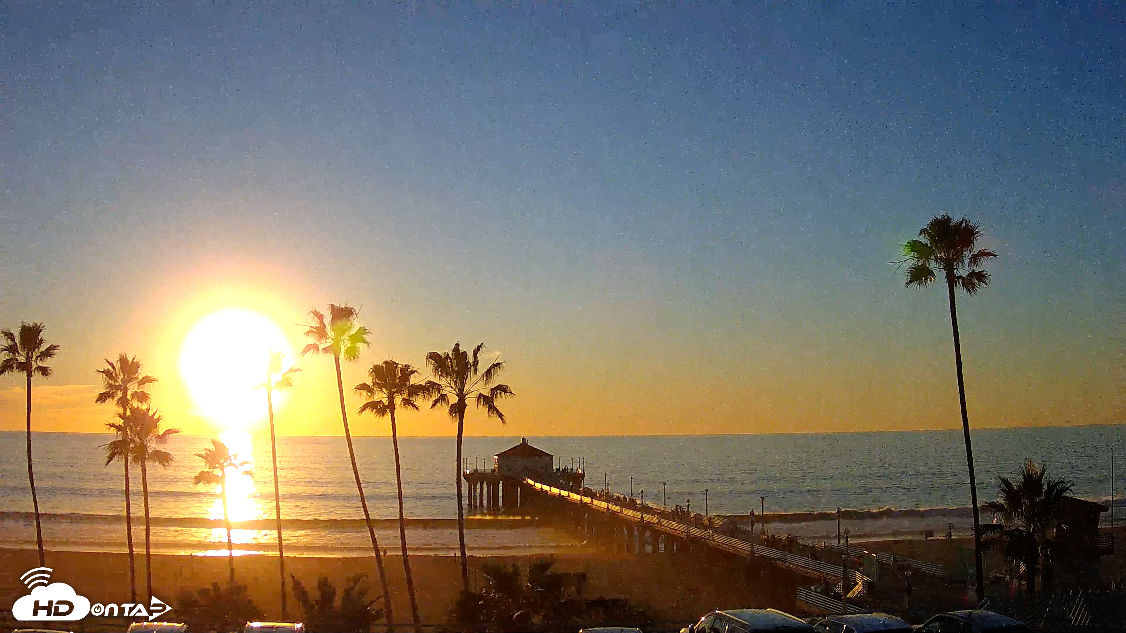 Snapshot of Manhattan Beach Pier Ultra HD Live Webcam taken Jan 12, 2026, 4:45pm PST