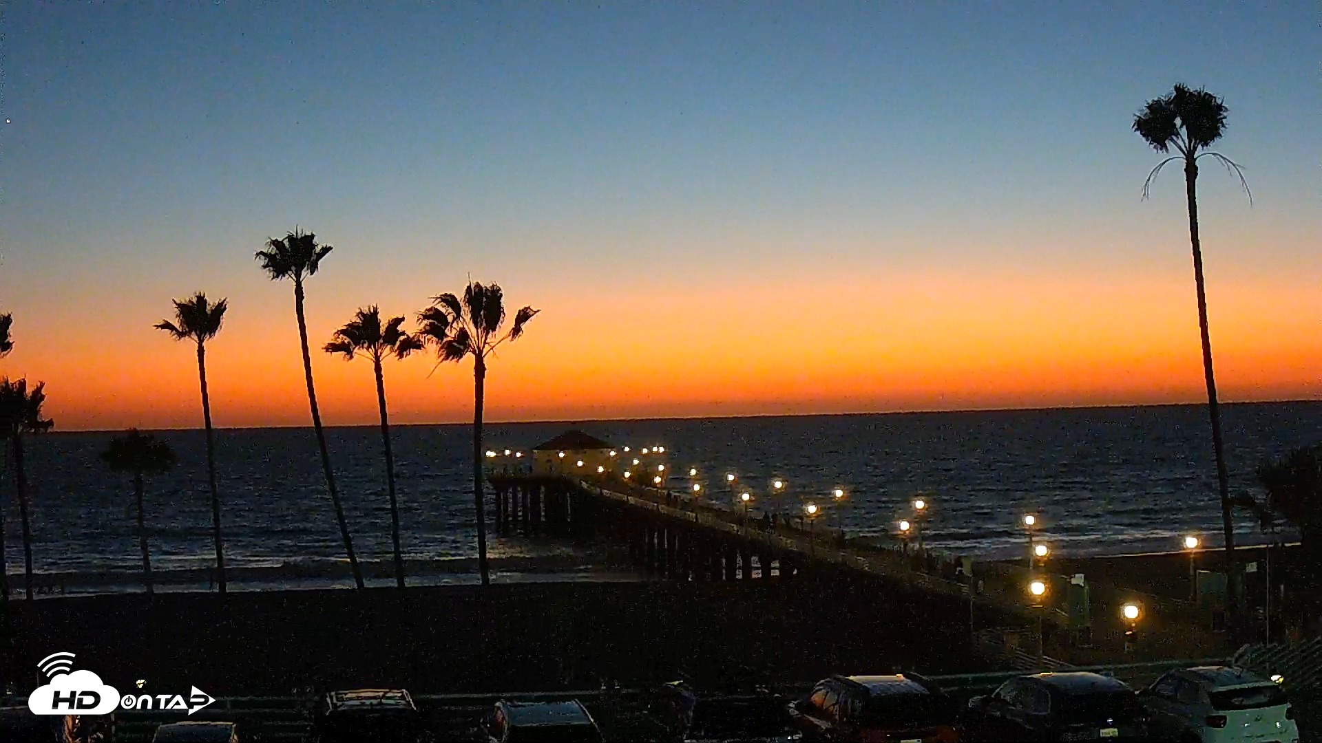 Snapshot of Manhattan Beach Pier Ultra HD Live Webcam taken Oct 13, 2026, 6:55pm PDT
