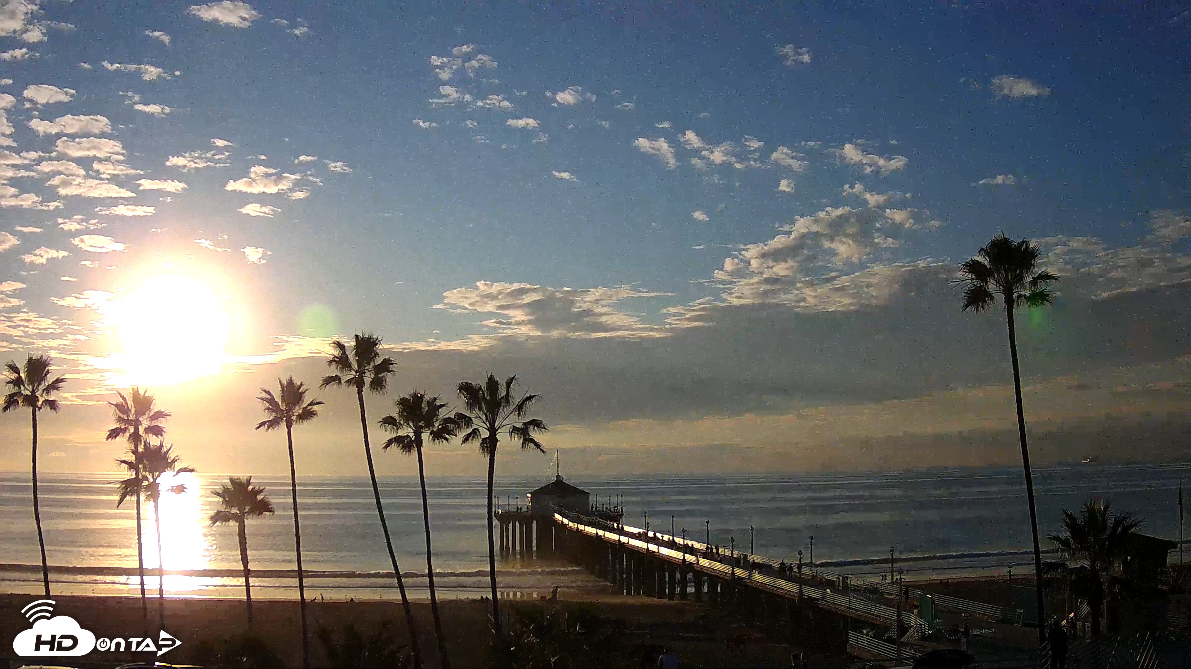 Snapshot of Manhattan Beach Pier Ultra HD Live Webcam taken Jan 6, 2026, 4:26pm PST