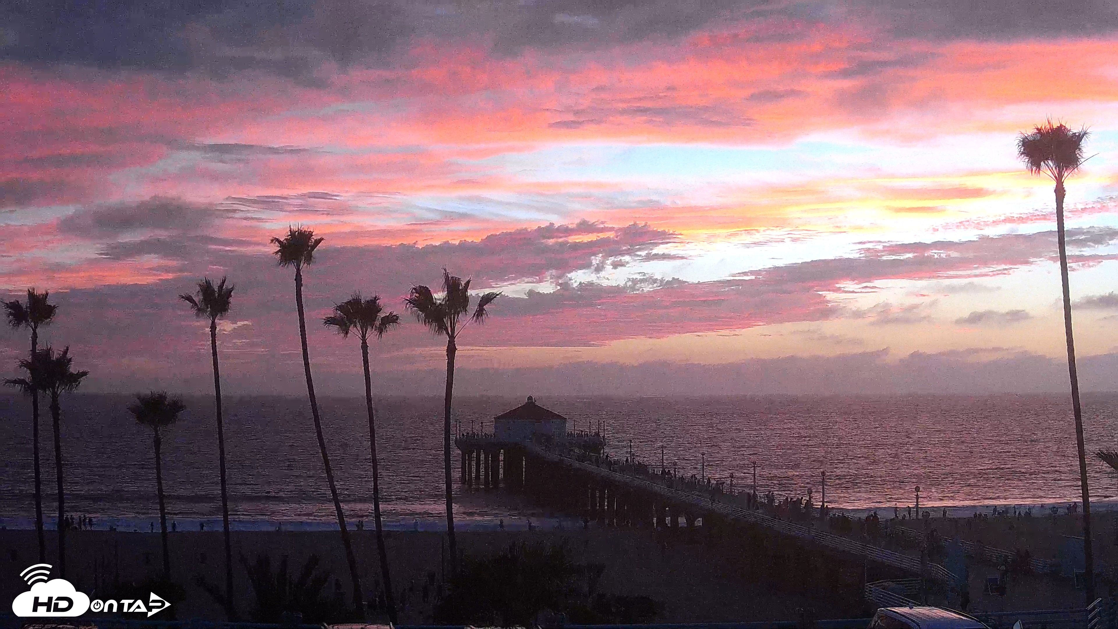 Snapshot of Manhattan Beach Pier Ultra HD Live Webcam taken Sep 27, 2026, 6:54pm PDT