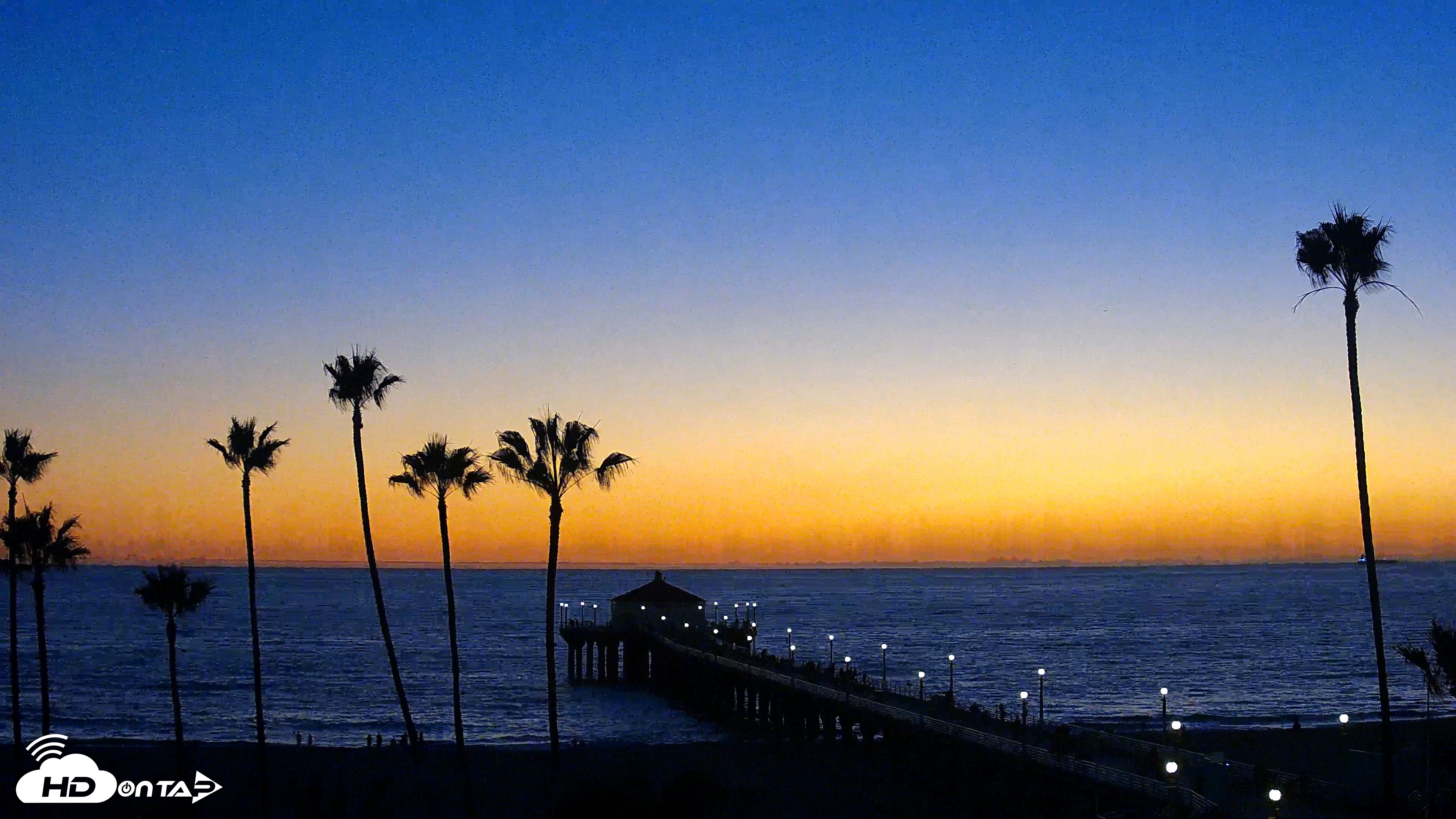 Snapshot of Manhattan Beach Pier Ultra HD Live Webcam taken Oct 6, 2026, 6:56pm PDT