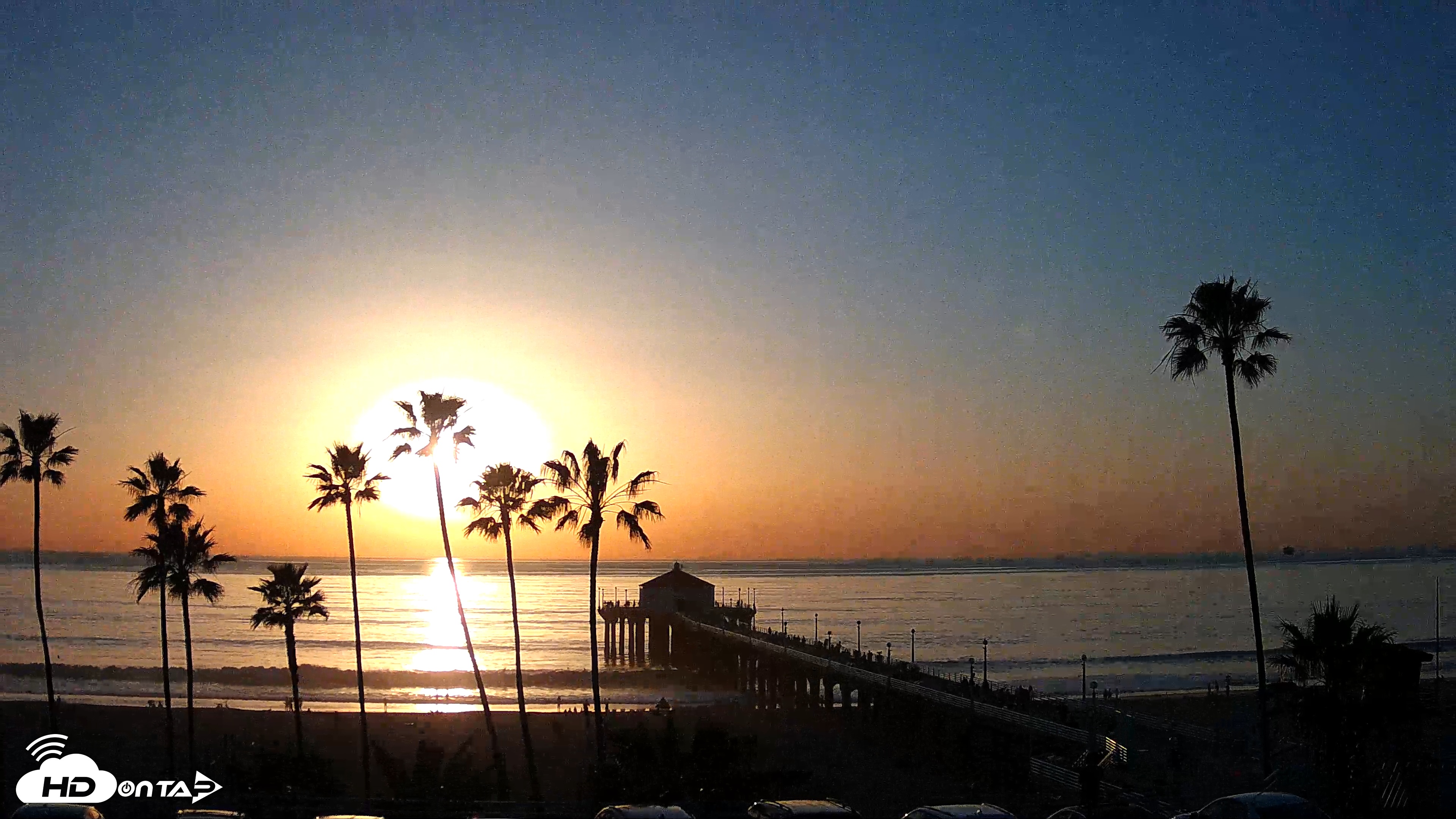 Snapshot of Manhattan Beach Pier Ultra HD Live Webcam taken Jan 29, 2026, 5:02pm PST