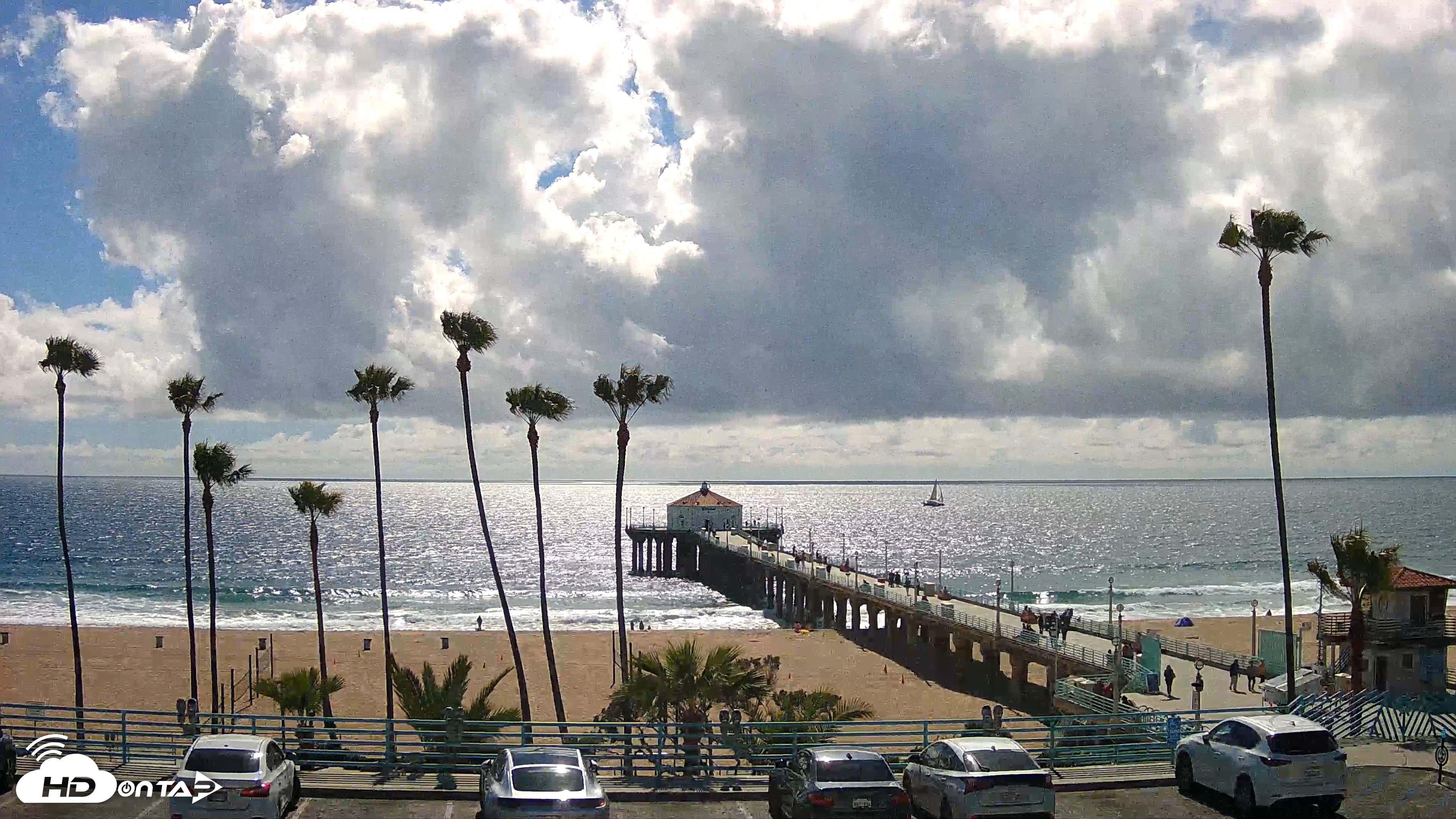 Snapshot of Manhattan Beach Pier Ultra HD Live Webcam taken Apr 21, 2026, 3:58pm PDT