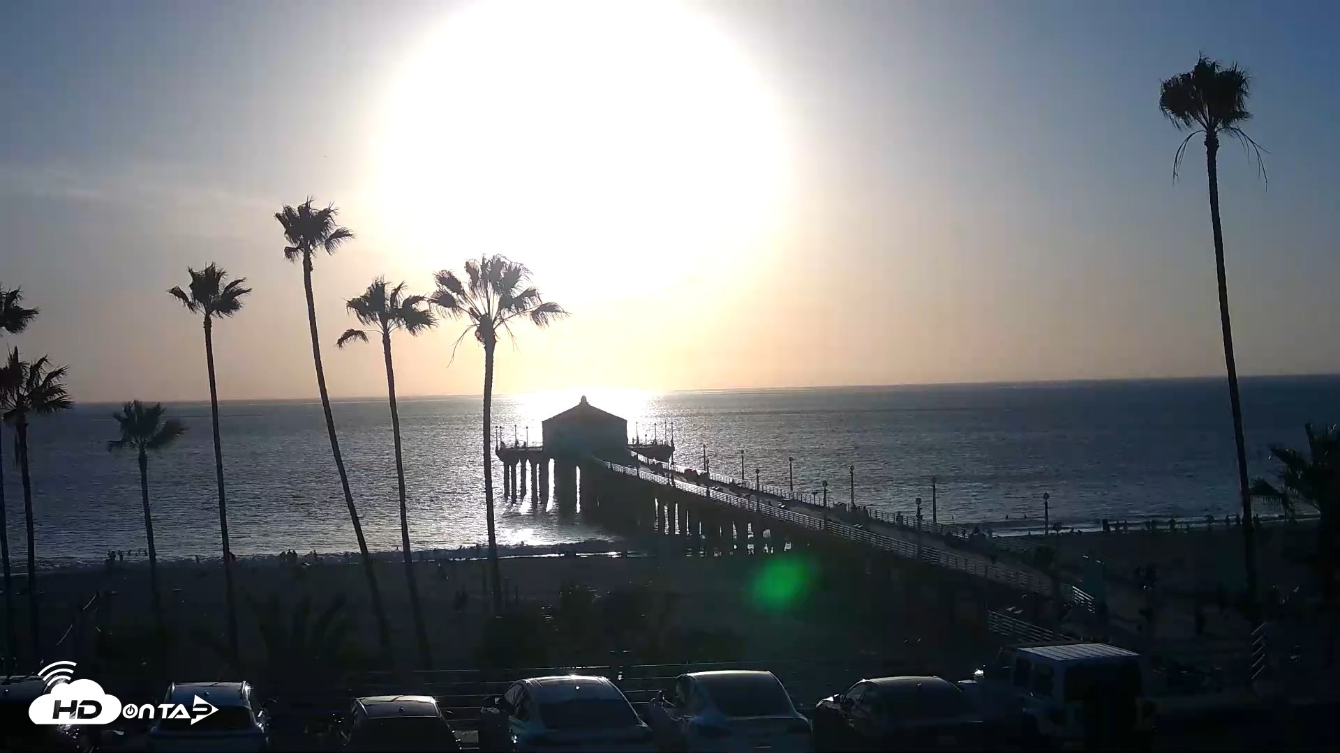 Snapshot of Manhattan Beach Pier Ultra HD Live Webcam taken Oct 16, 2026, 5:38pm PDT