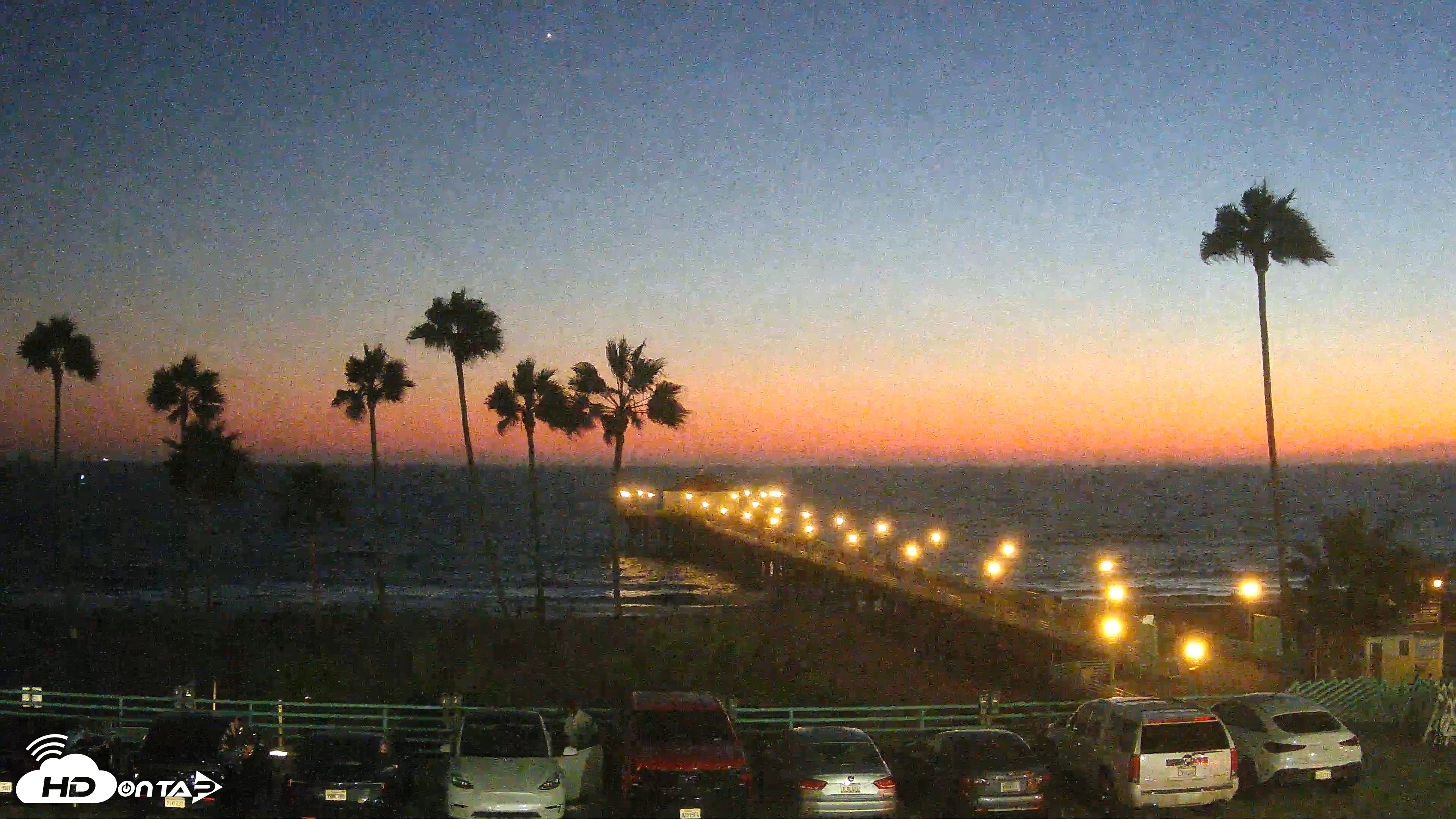 Snapshot of Manhattan Beach Pier Ultra HD Live Webcam taken Aug 24, 2026, 8:06pm PDT