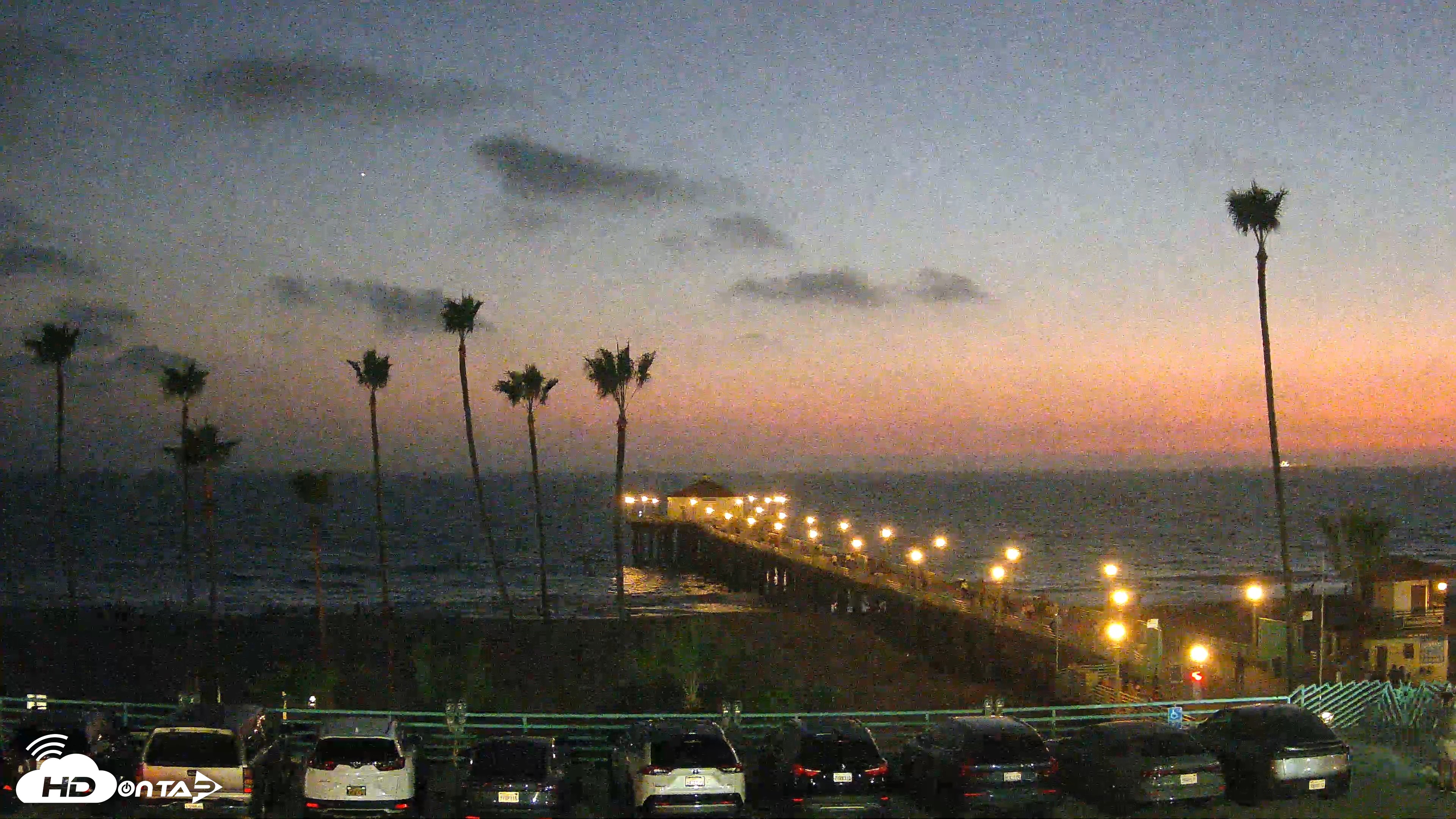 Snapshot of Manhattan Beach Pier Ultra HD Live Webcam taken Sep 12, 2026, 7:40pm PDT
