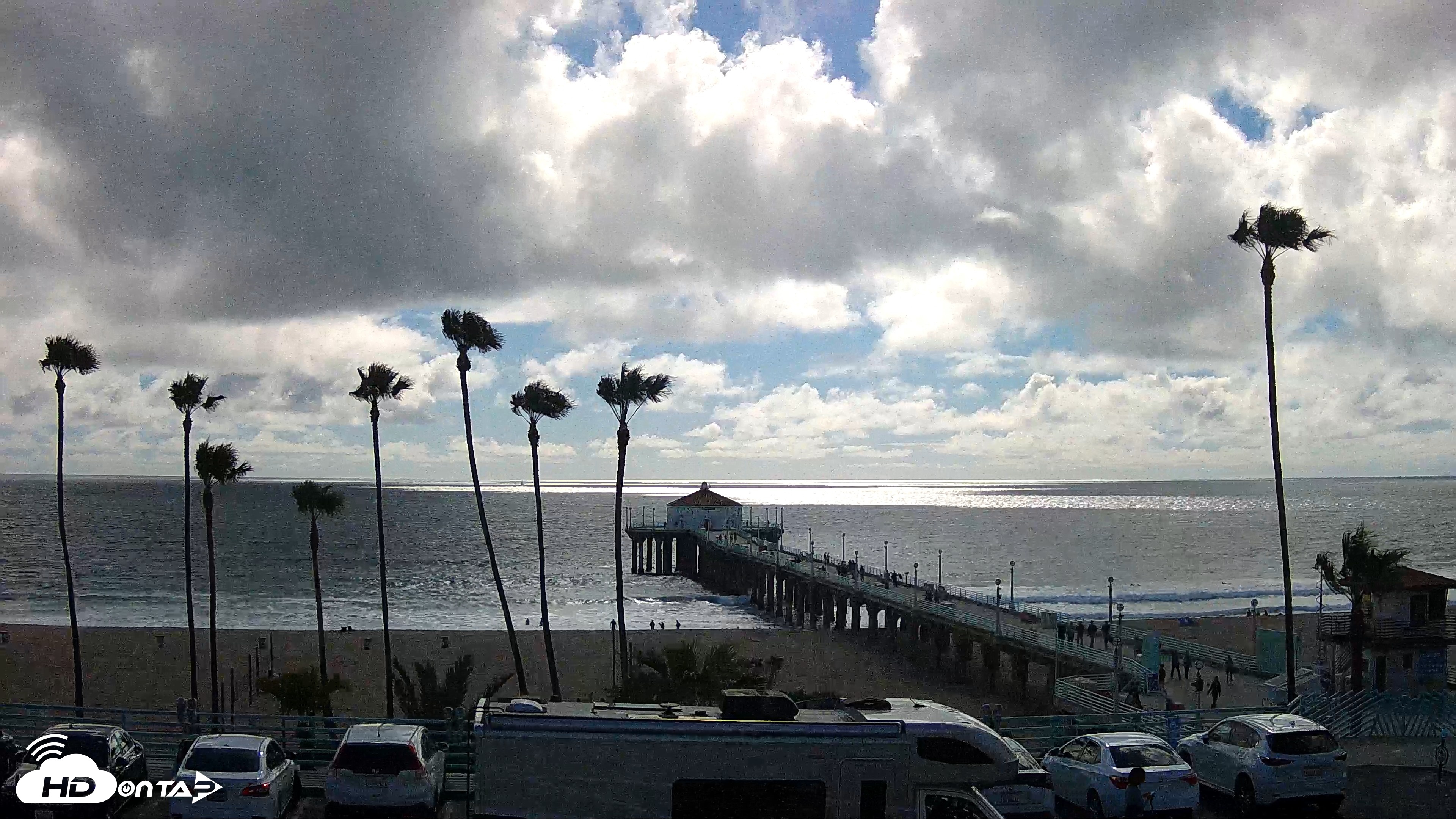 Snapshot of Manhattan Beach Pier Ultra HD Live Webcam taken Apr 21, 2026, 4:19pm PDT