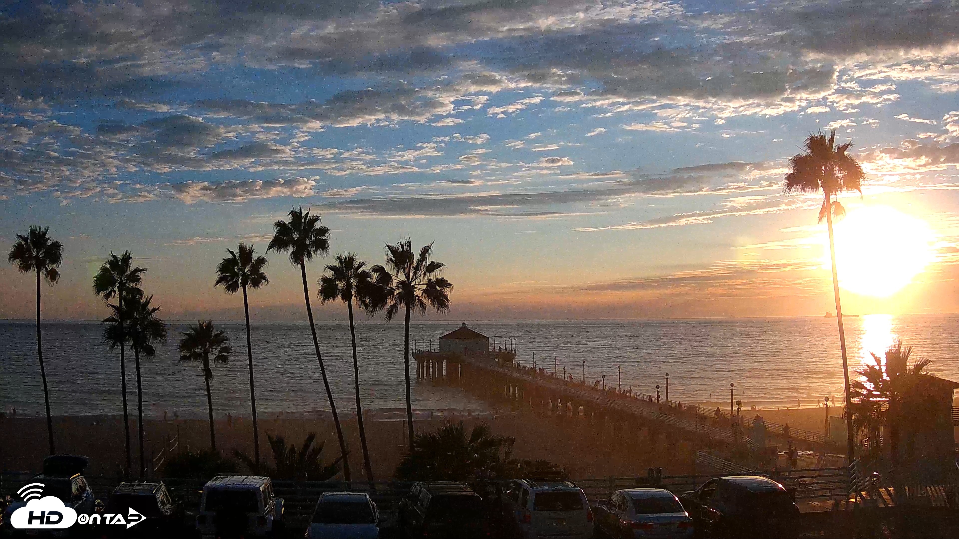 Snapshot of Manhattan Beach Pier Ultra HD Live Webcam taken Sep 8, 2026, 6:52pm PDT