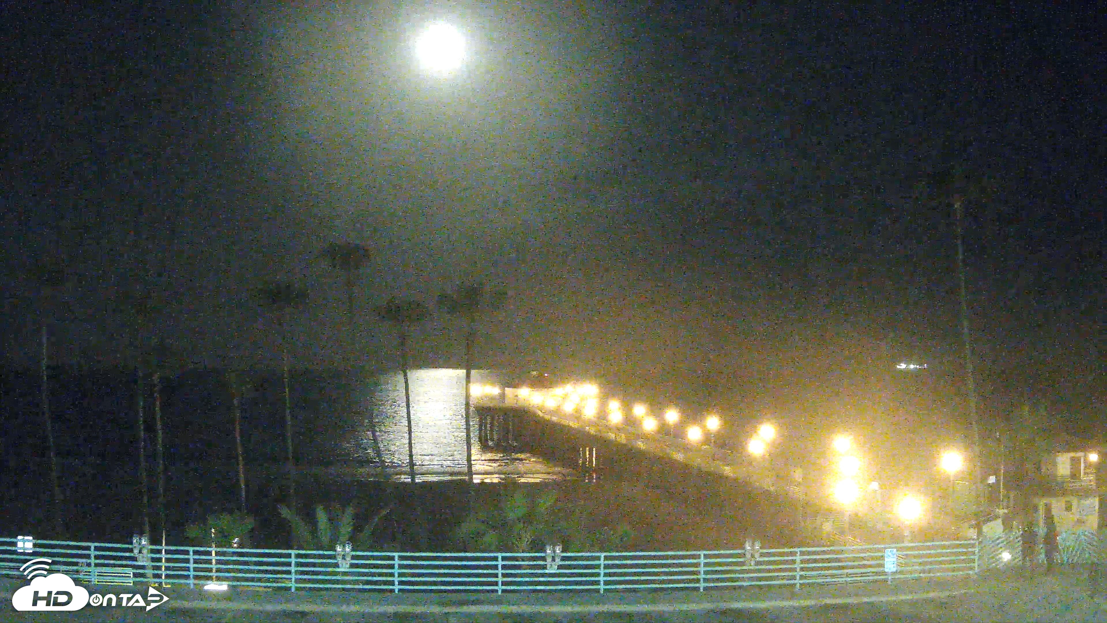 Snapshot of Manhattan Beach Pier Ultra HD Live Webcam taken Apr 29, 2026, 3:34am PDT
