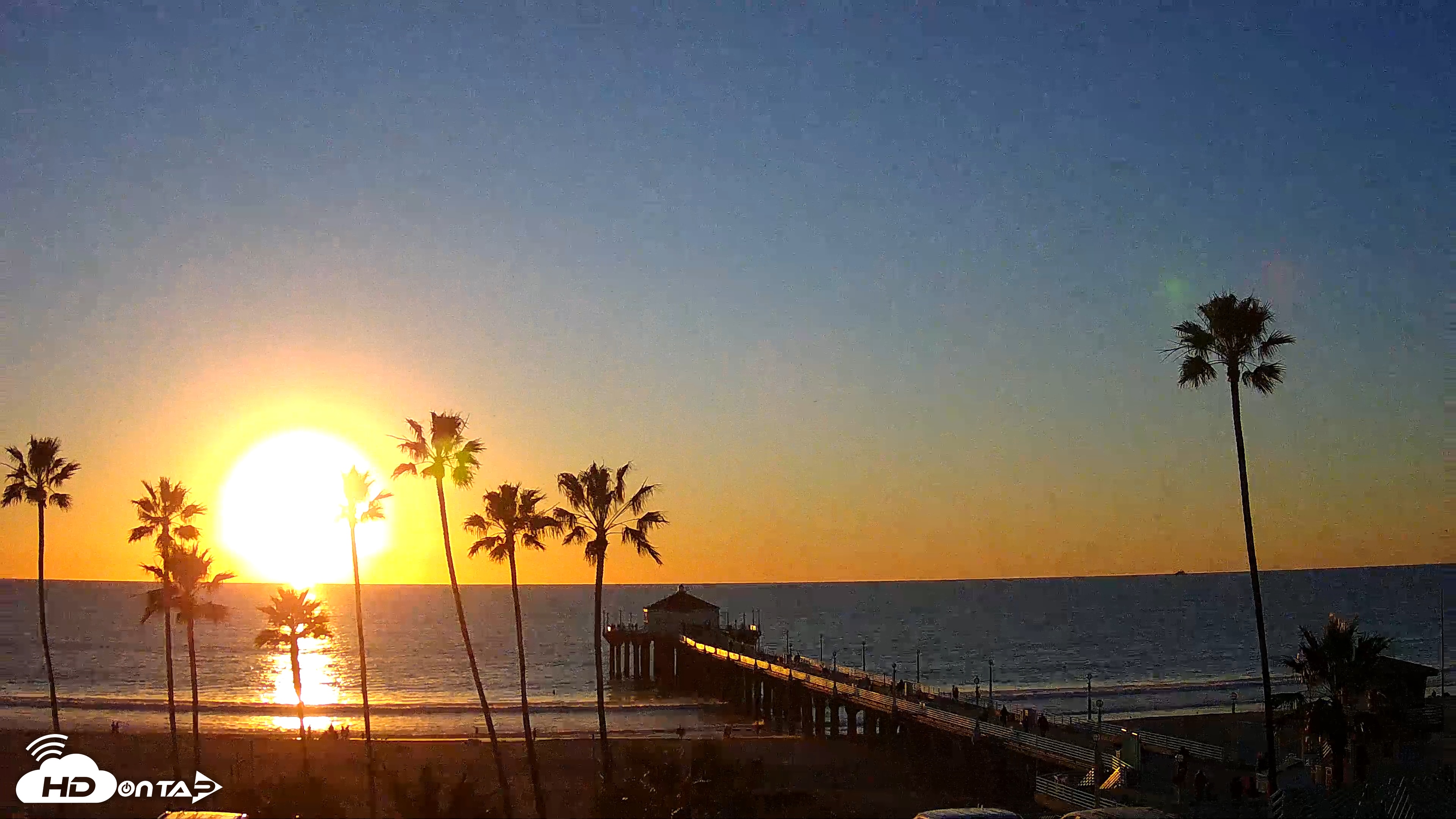 Snapshot of Manhattan Beach Pier Ultra HD Live Webcam taken Jan 9, 2026, 4:46pm PST