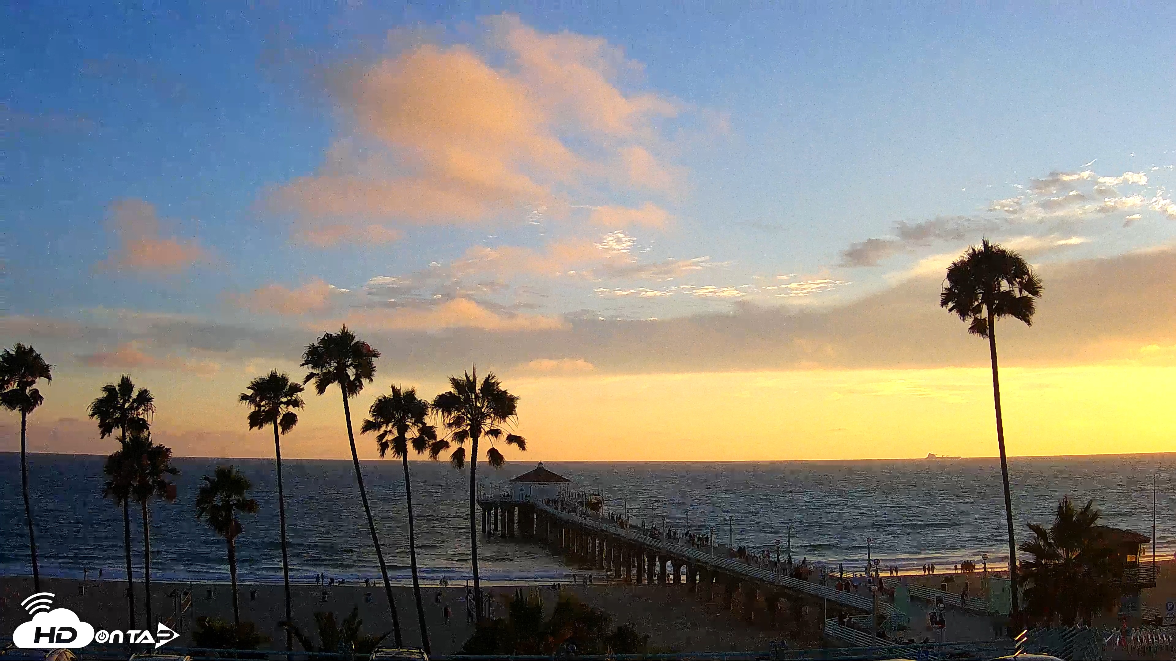 Snapshot of Manhattan Beach Pier Ultra HD Live Webcam taken Jul 26, 2025, 7:41pm PDT