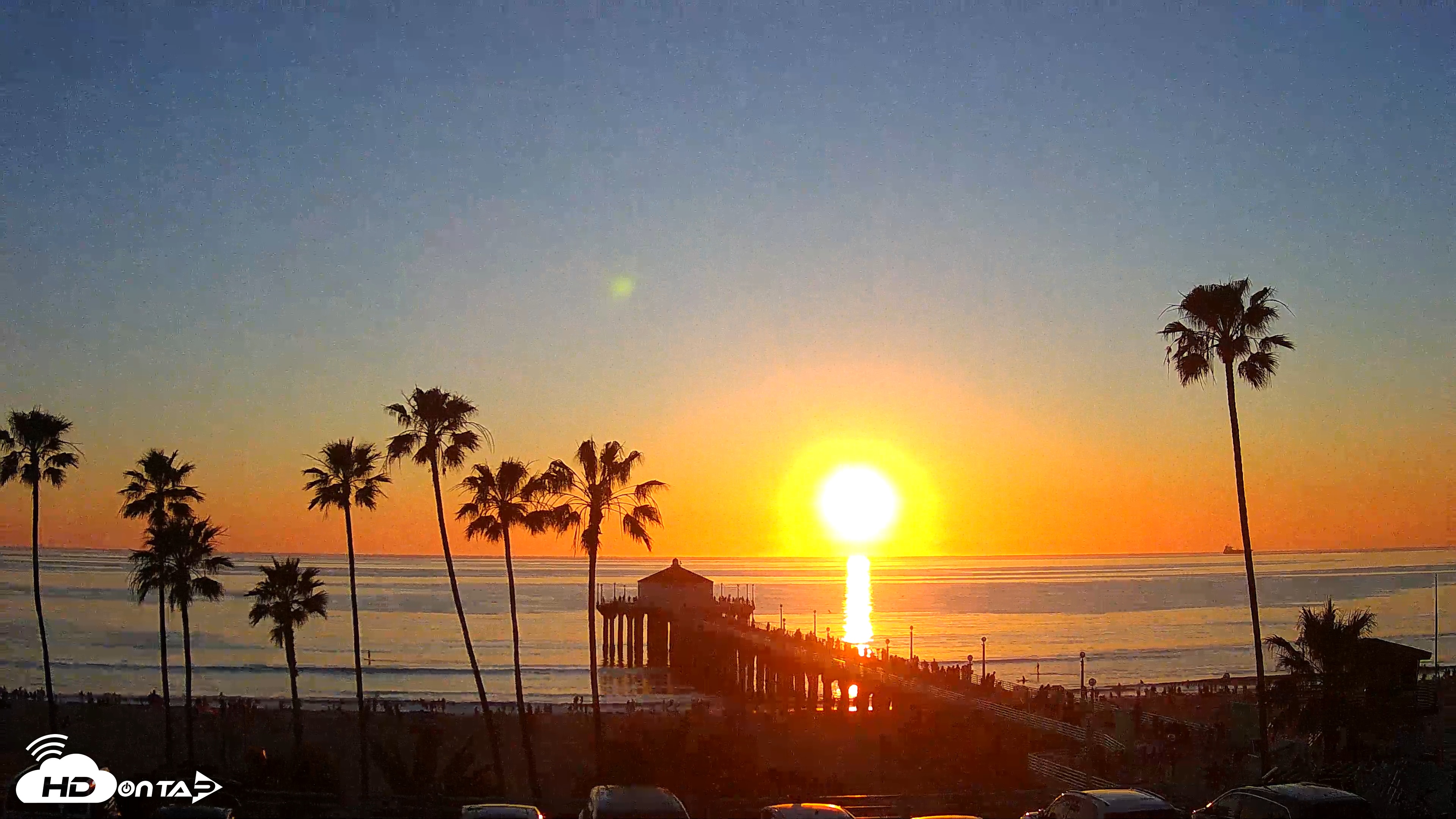 Snapshot of Manhattan Beach Pier Ultra HD Live Webcam taken Feb 28, 2026, 5:40pm PST