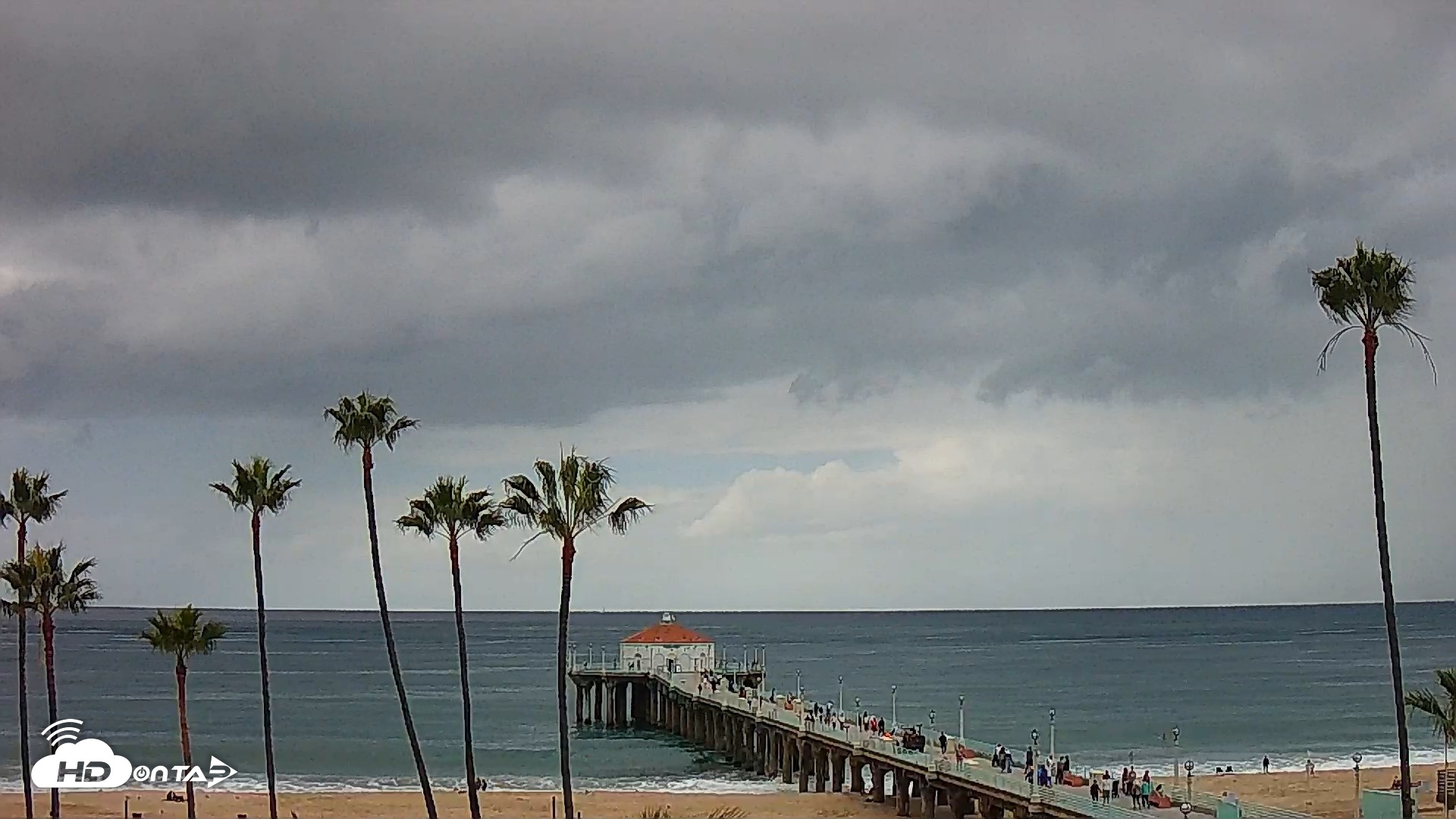Snapshot of Manhattan Beach Pier Ultra HD Live Webcam taken Oct 12, 2026, 1:02pm PDT