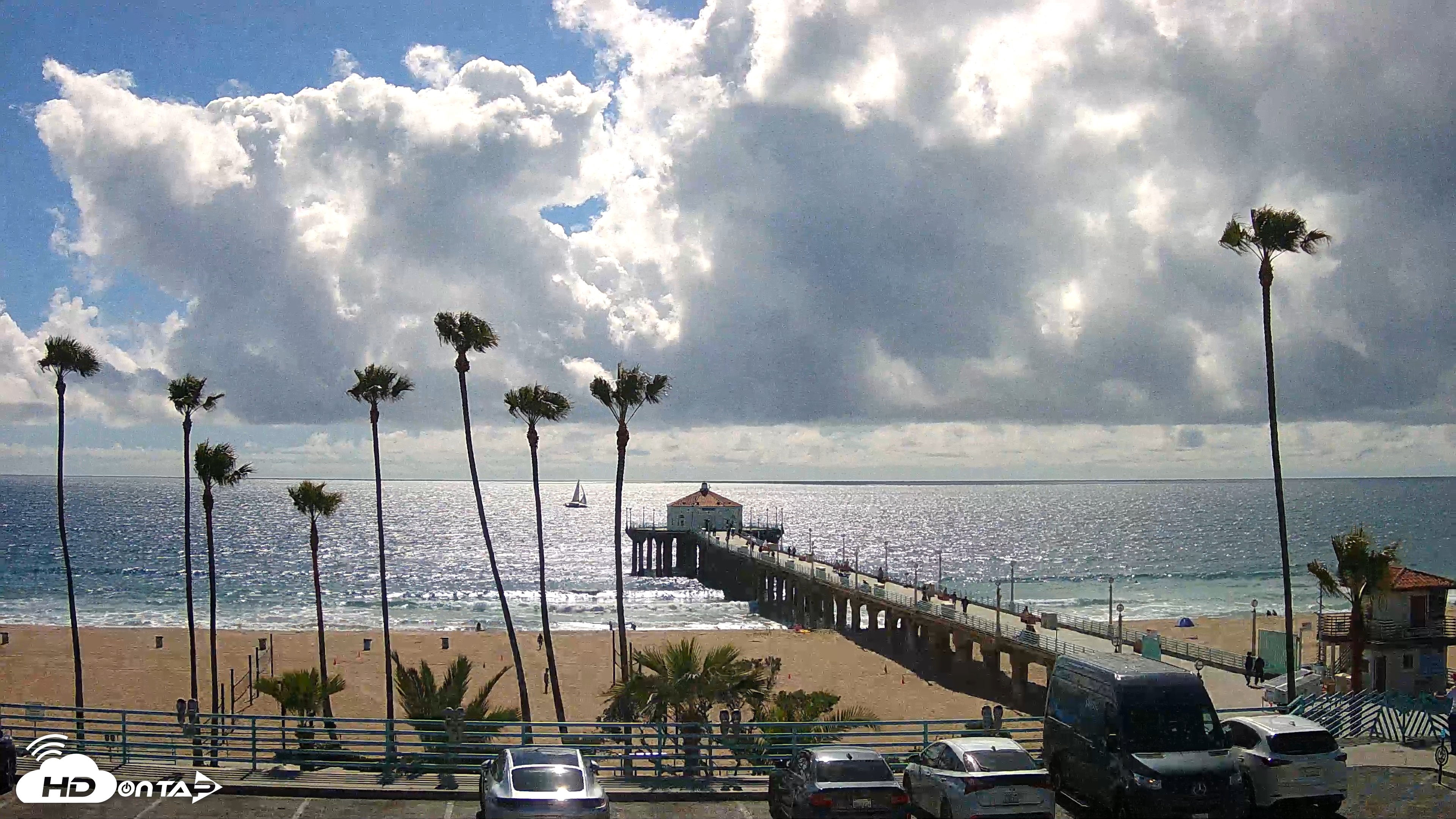 Snapshot of Manhattan Beach Pier Ultra HD Live Webcam taken Apr 21, 2026, 3:55pm PDT