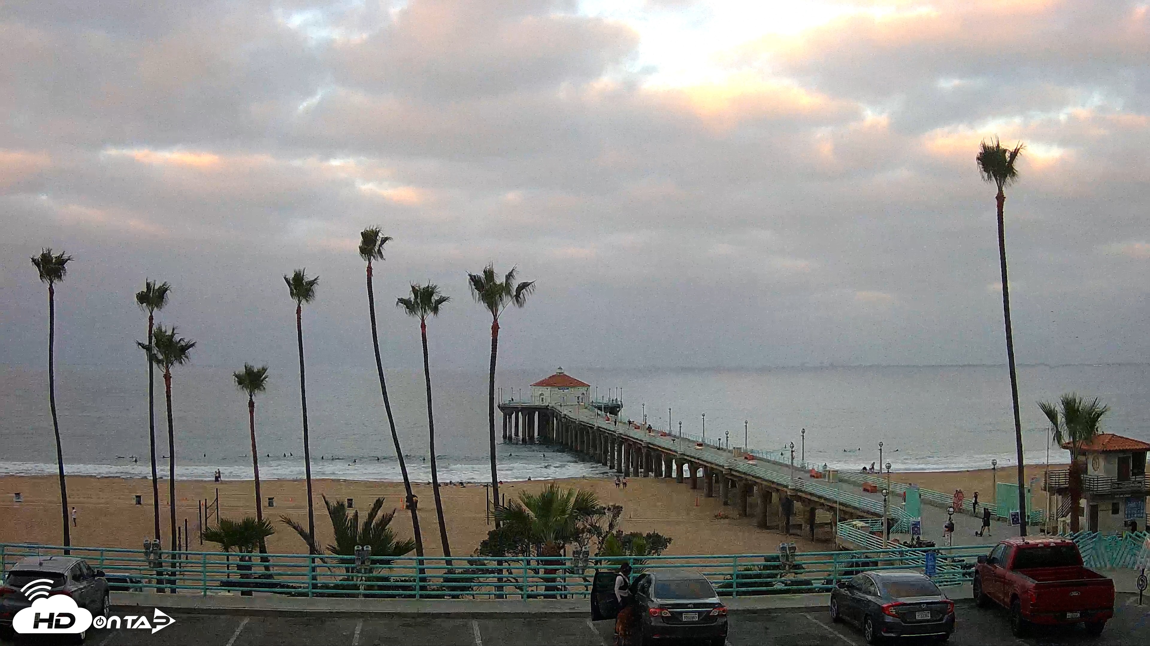 Snapshot of Manhattan Beach Pier Ultra HD Live Webcam taken Sep 15, 2026, 6:59am PDT
