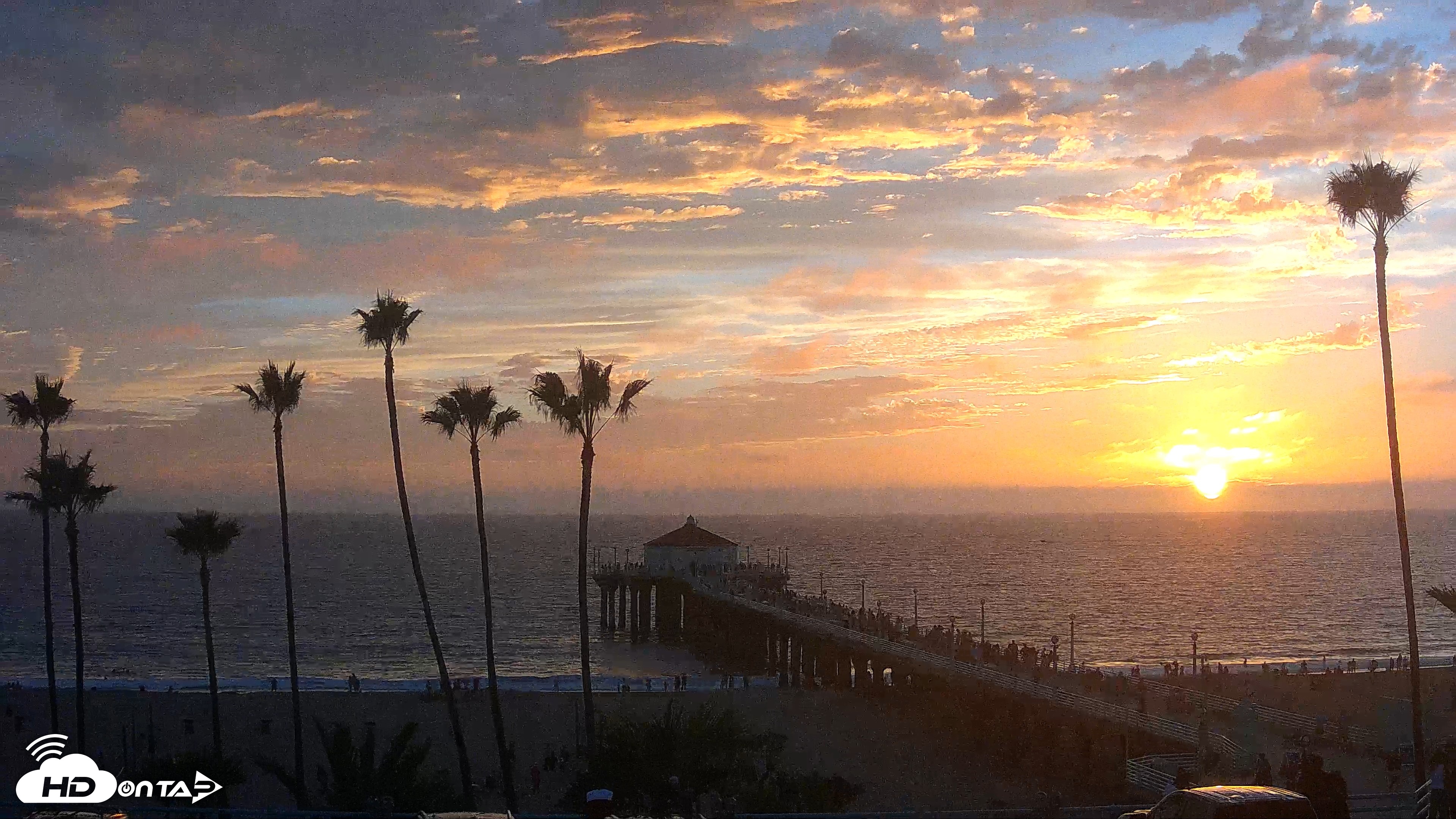 Snapshot of Manhattan Beach Pier Ultra HD Live Webcam taken Sep 27, 2026, 6:39pm PDT