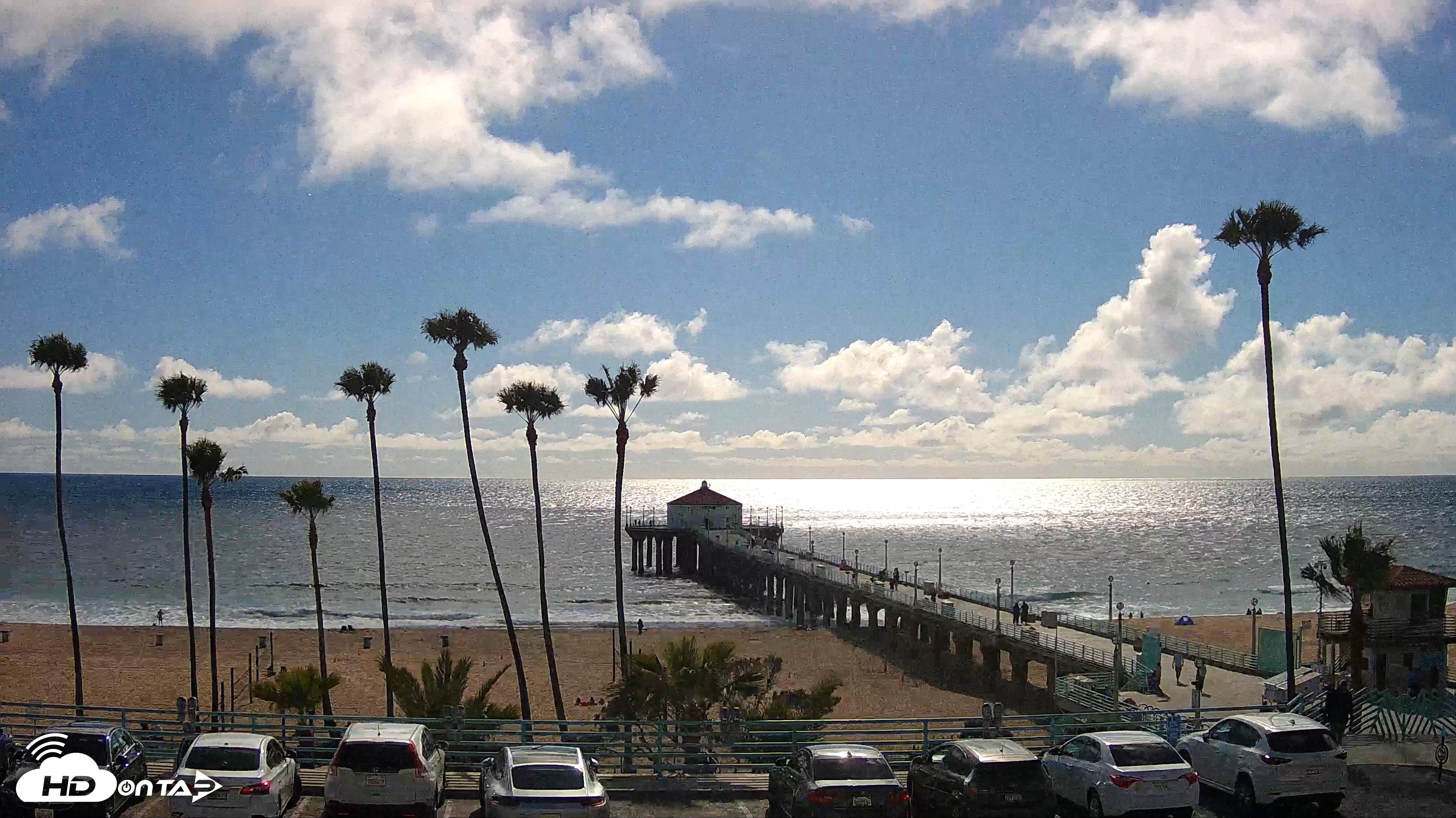 Snapshot of Manhattan Beach Pier Ultra HD Live Webcam taken Apr 21, 2026, 4:34pm PDT
