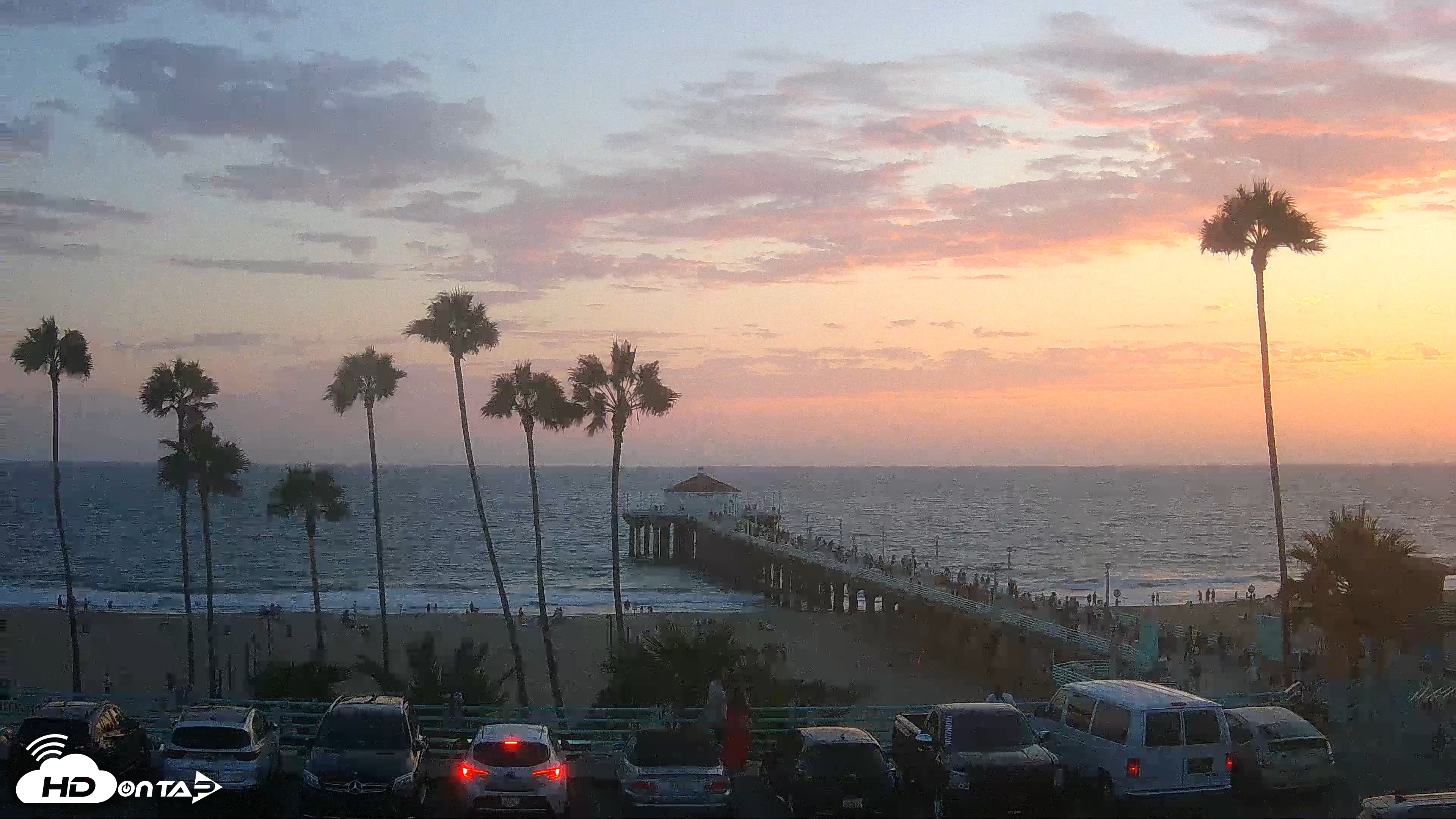 Snapshot of Manhattan Beach Pier Ultra HD Live Webcam taken Aug 5, 2026, 7:52pm PDT