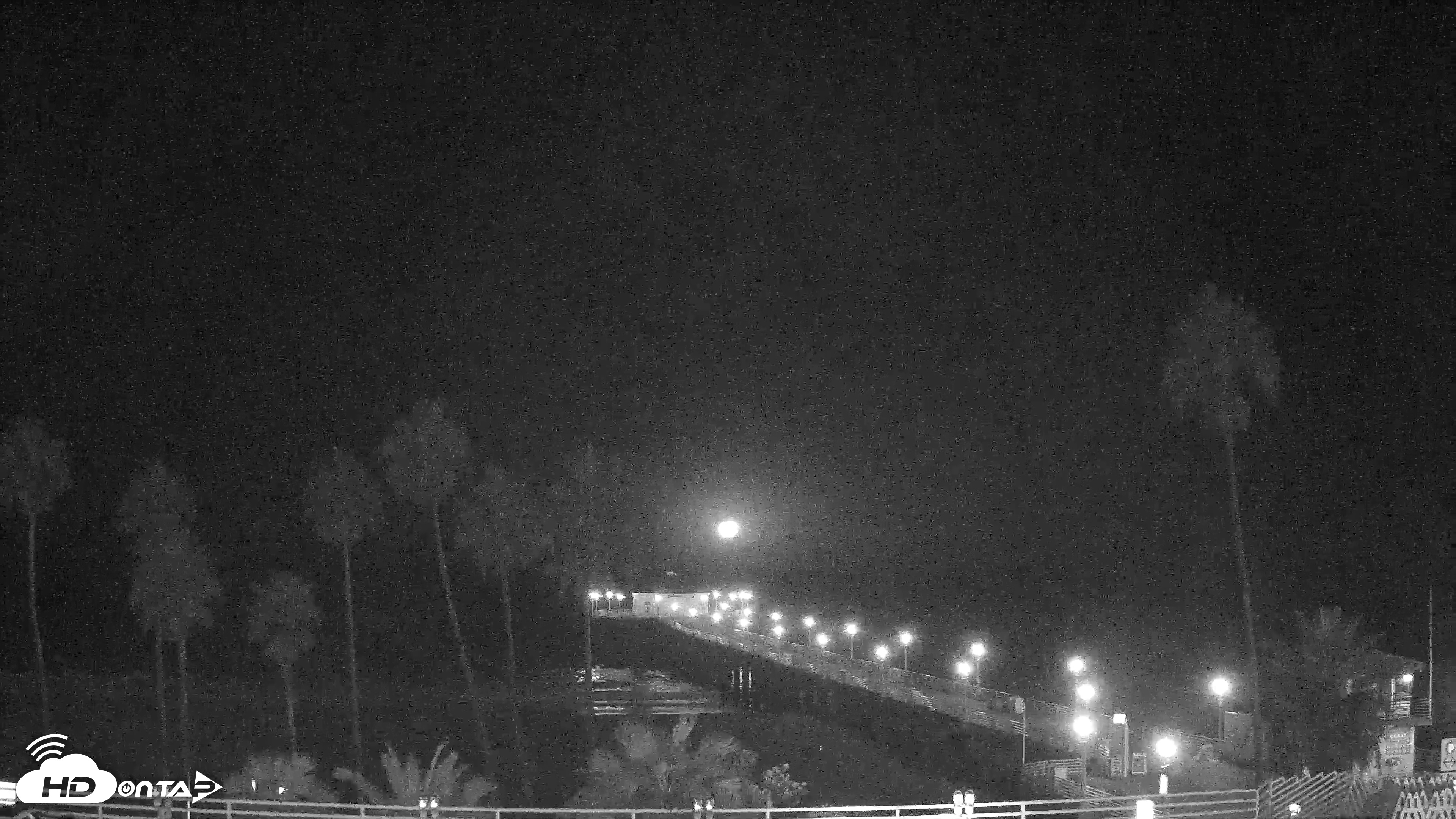 Snapshot of Manhattan Beach Pier Ultra HD Live Webcam taken Oct 4, 2025, 3:51am PDT