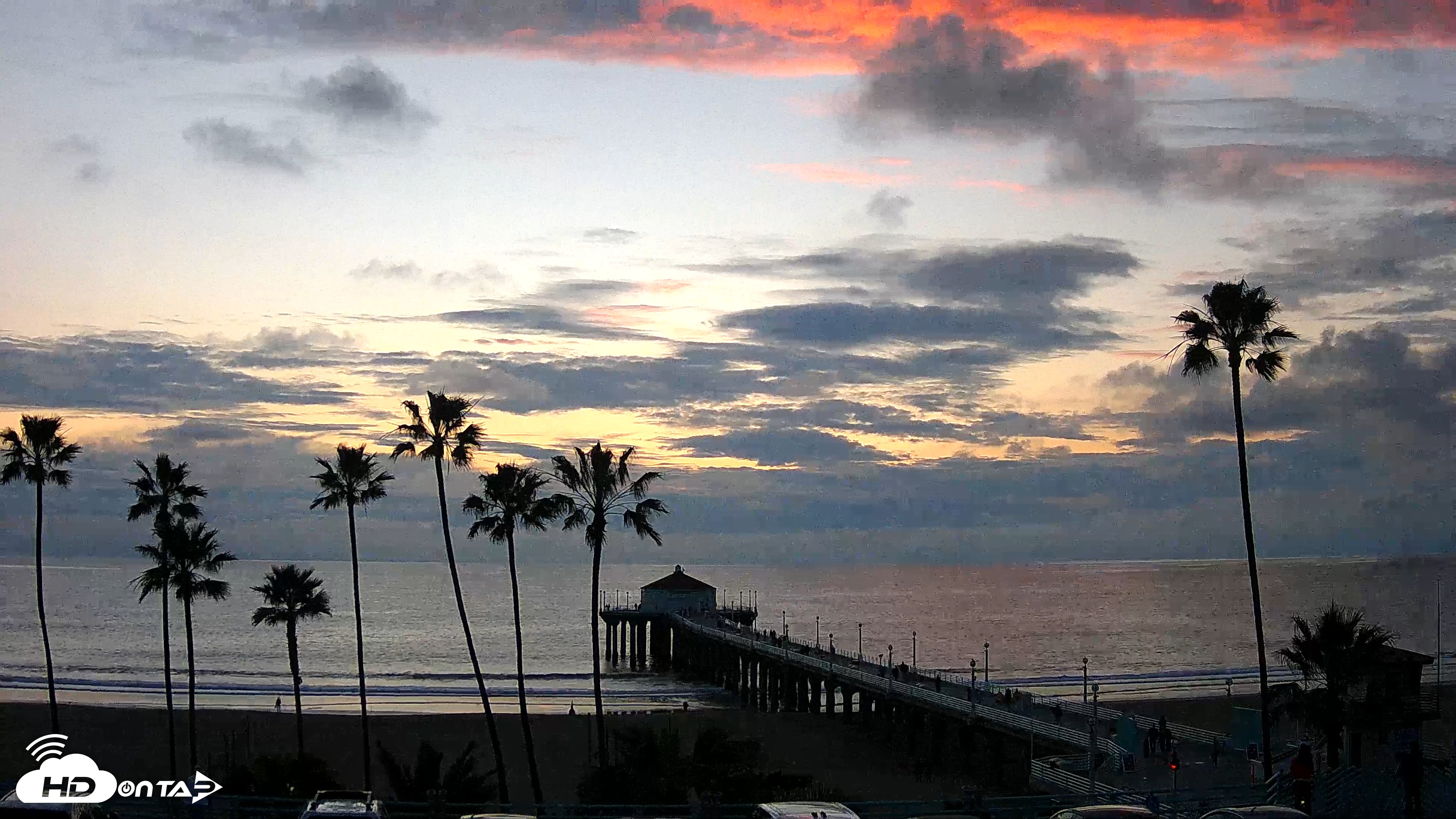 Snapshot of Manhattan Beach Pier Ultra HD Live Webcam taken Jan 22, 2026, 5:19pm PST