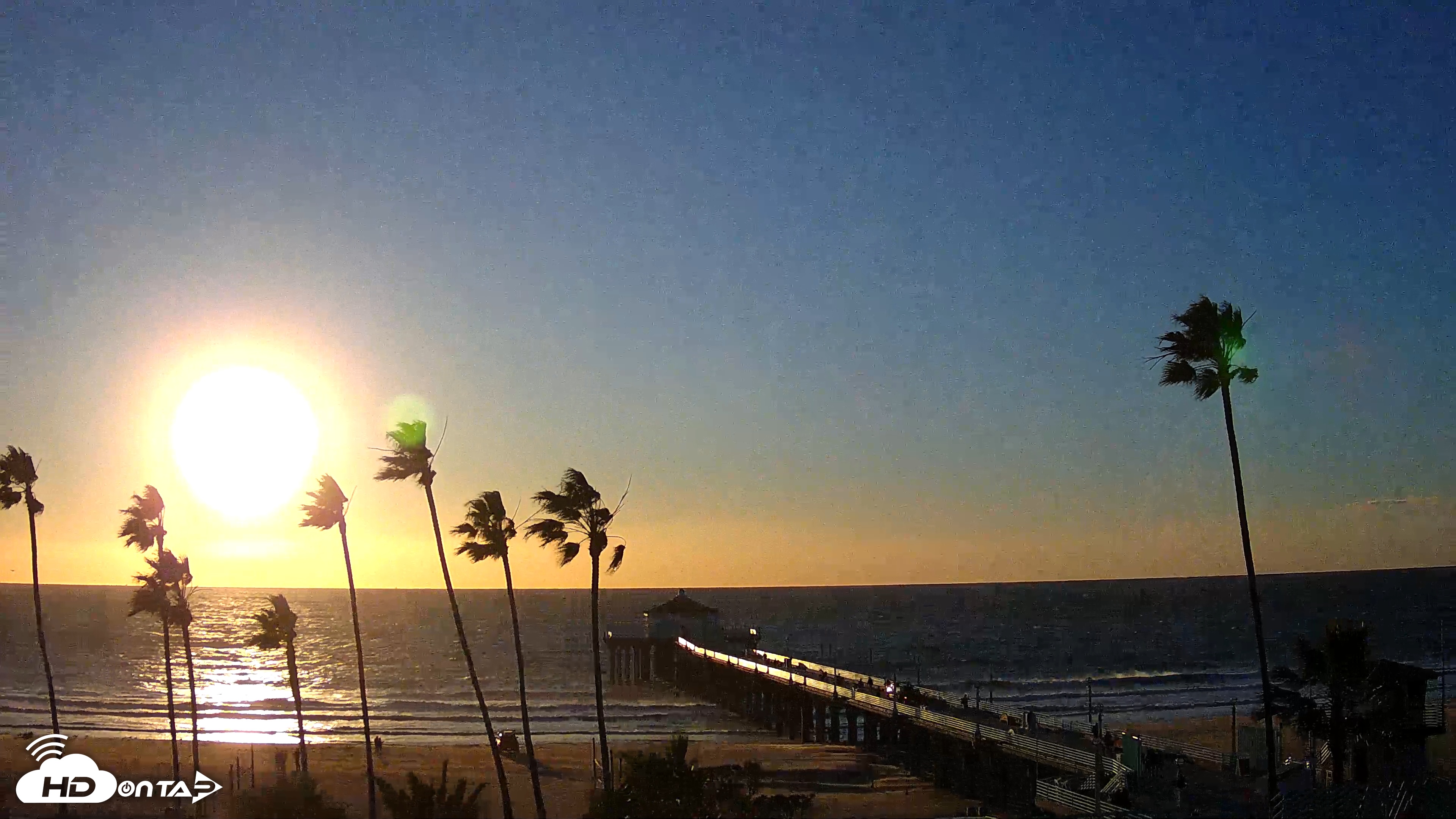 Snapshot of Manhattan Beach Pier Ultra HD Live Webcam taken Jan 8, 2026, 4:32pm PST