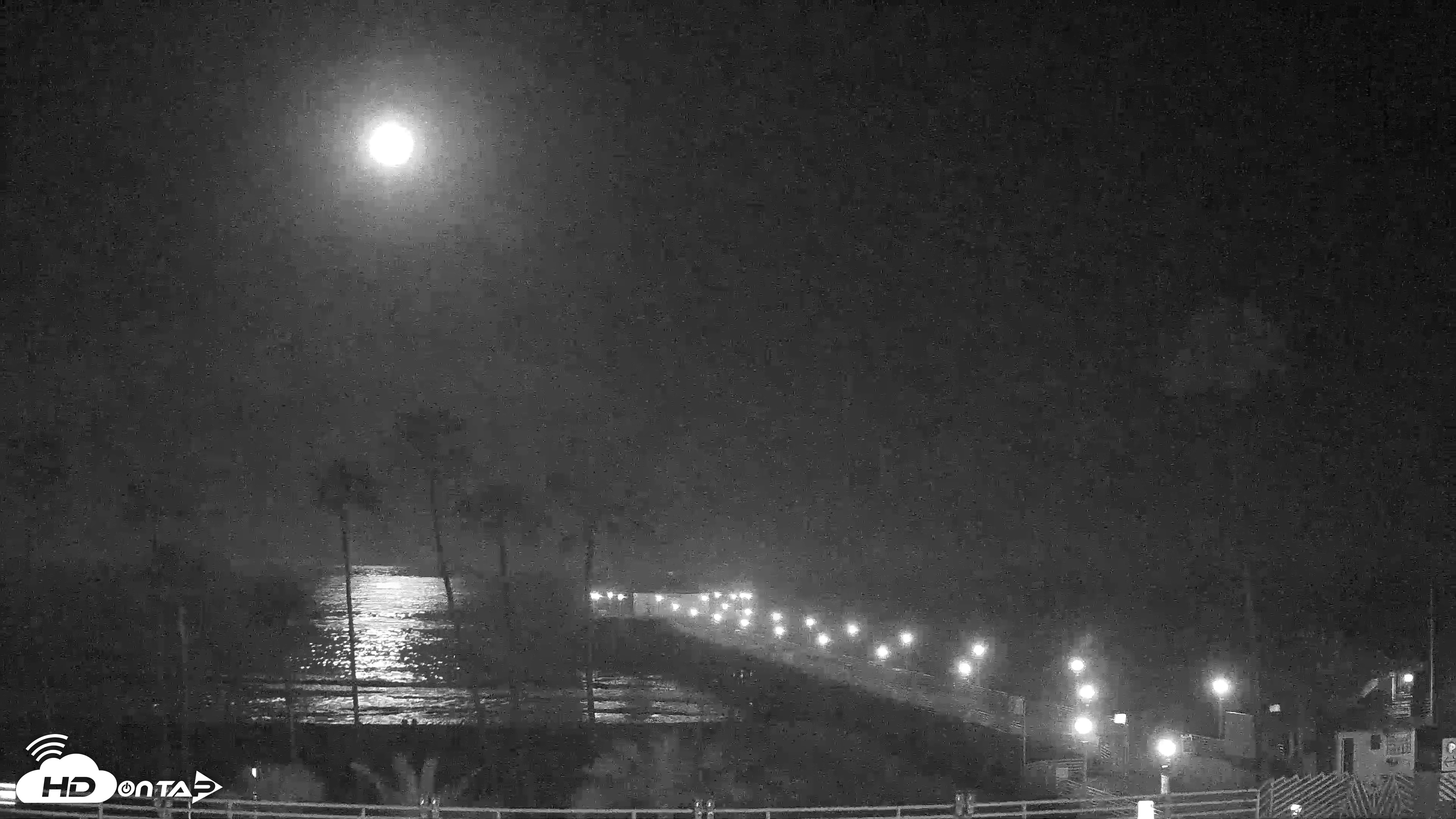 Snapshot of Manhattan Beach Pier Ultra HD Live Webcam taken May 10, 2025, 3:22am PDT