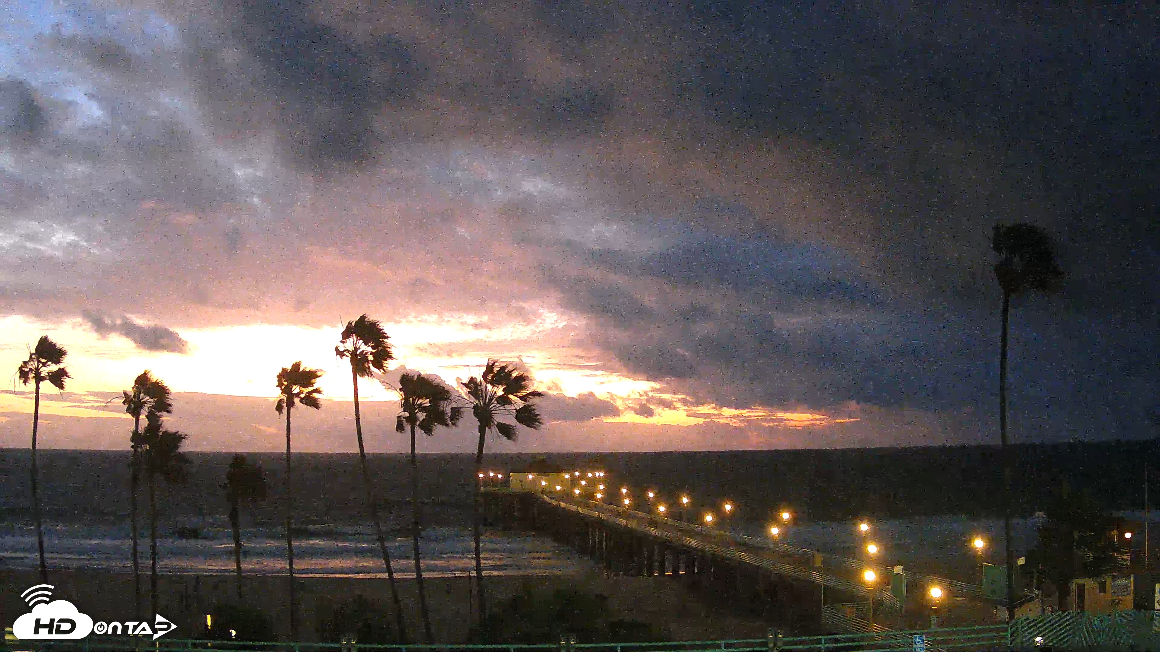 Snapshot of Manhattan Beach Pier Ultra HD Live Webcam taken Feb 17, 2026, 6:07pm PST