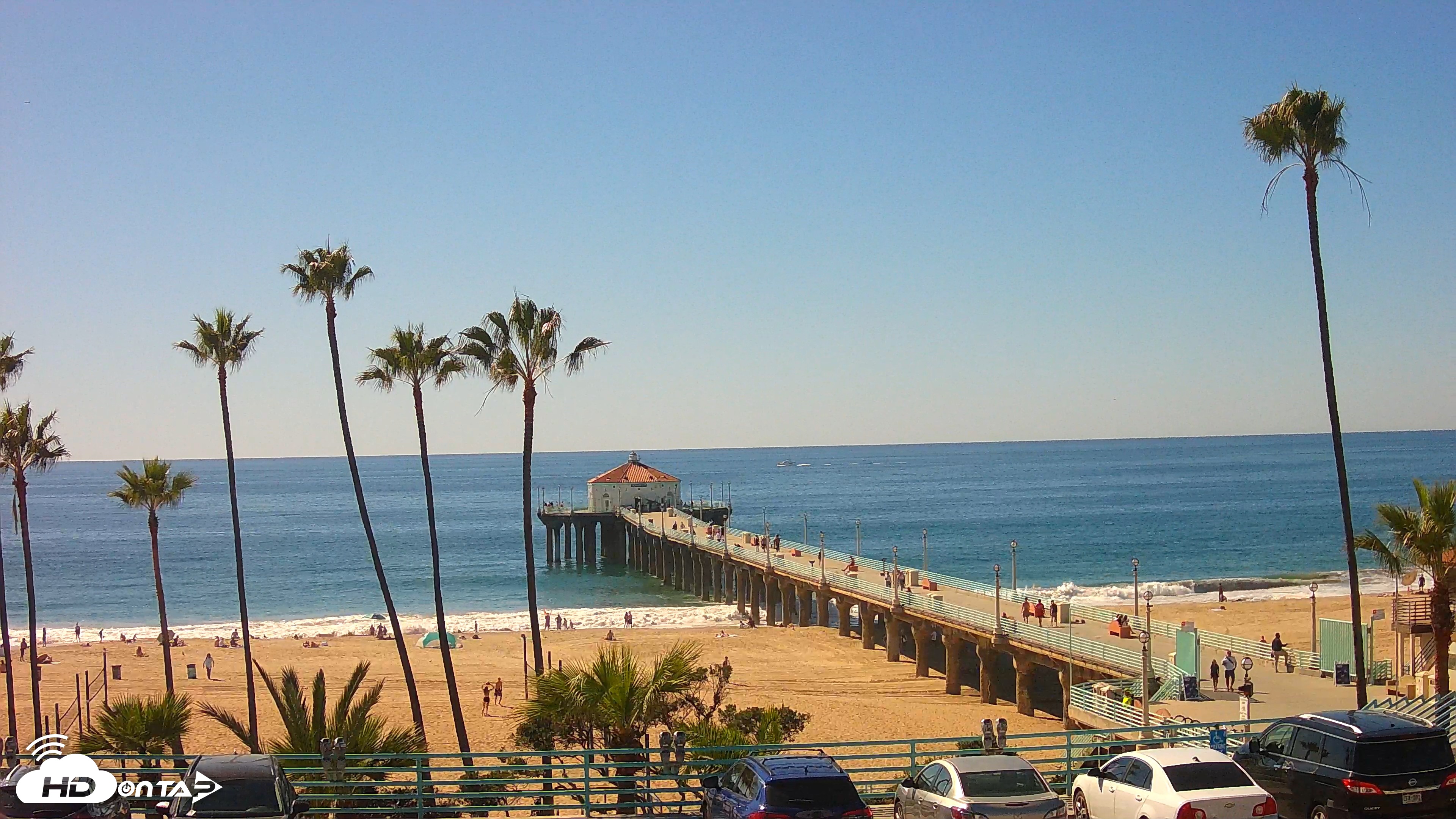 Snapshot of Manhattan Beach Pier Ultra HD Live Webcam taken Oct 15, 2026, 2:11pm PDT